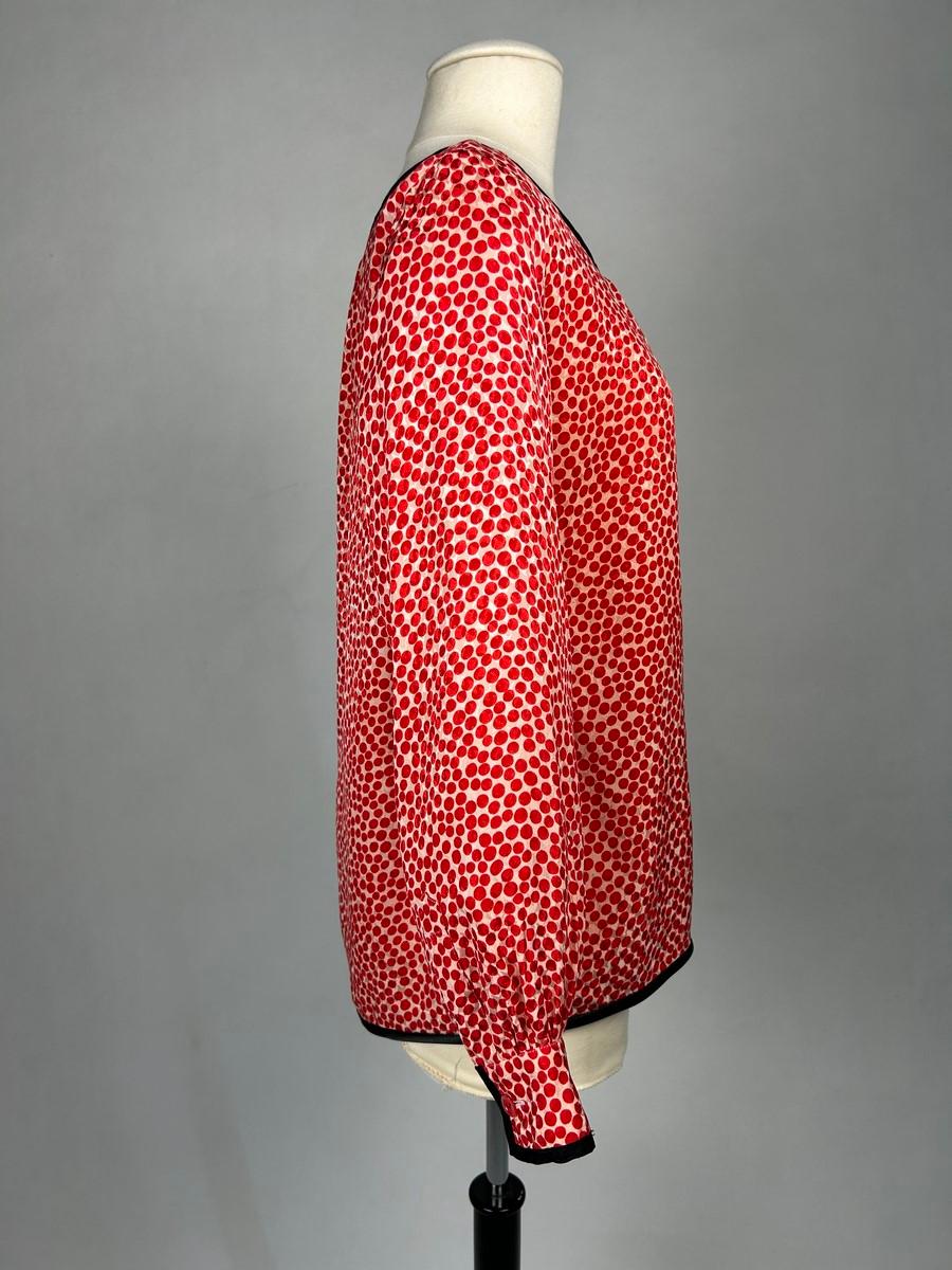 Yves Saint Laurent Rive Gauche camicetta damascata a pois rossi Circa 1976 in vendita 3