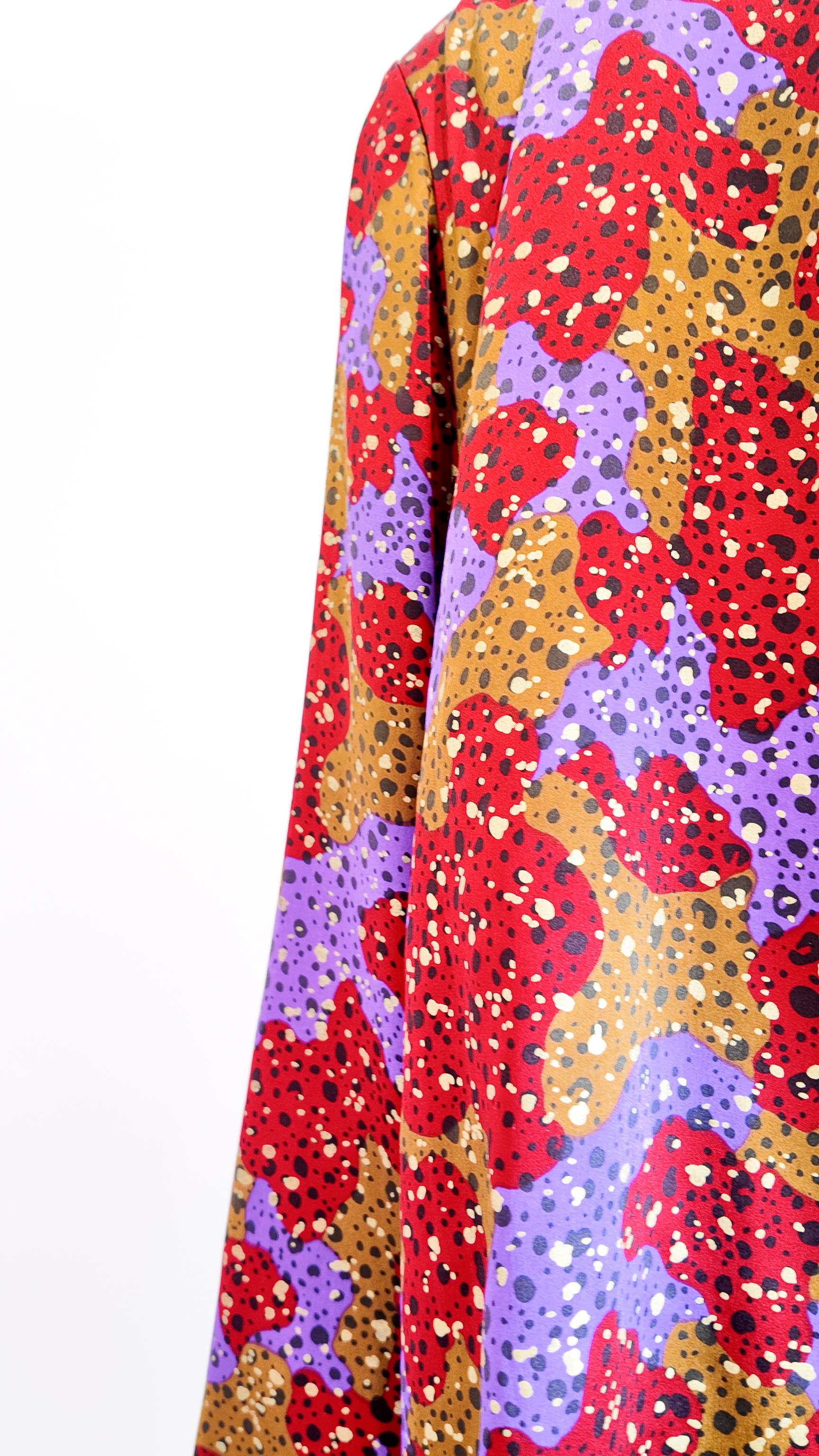 Conjunto de pantalón de seda estampado rojo Yves Saint Laurent Rive Gauche en venta 1