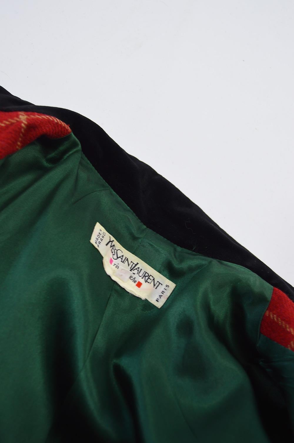 Yves Saint Laurent Rive Gauche Red Tartan Checked & Black Velvet Blazer, 1980s For Sale 3