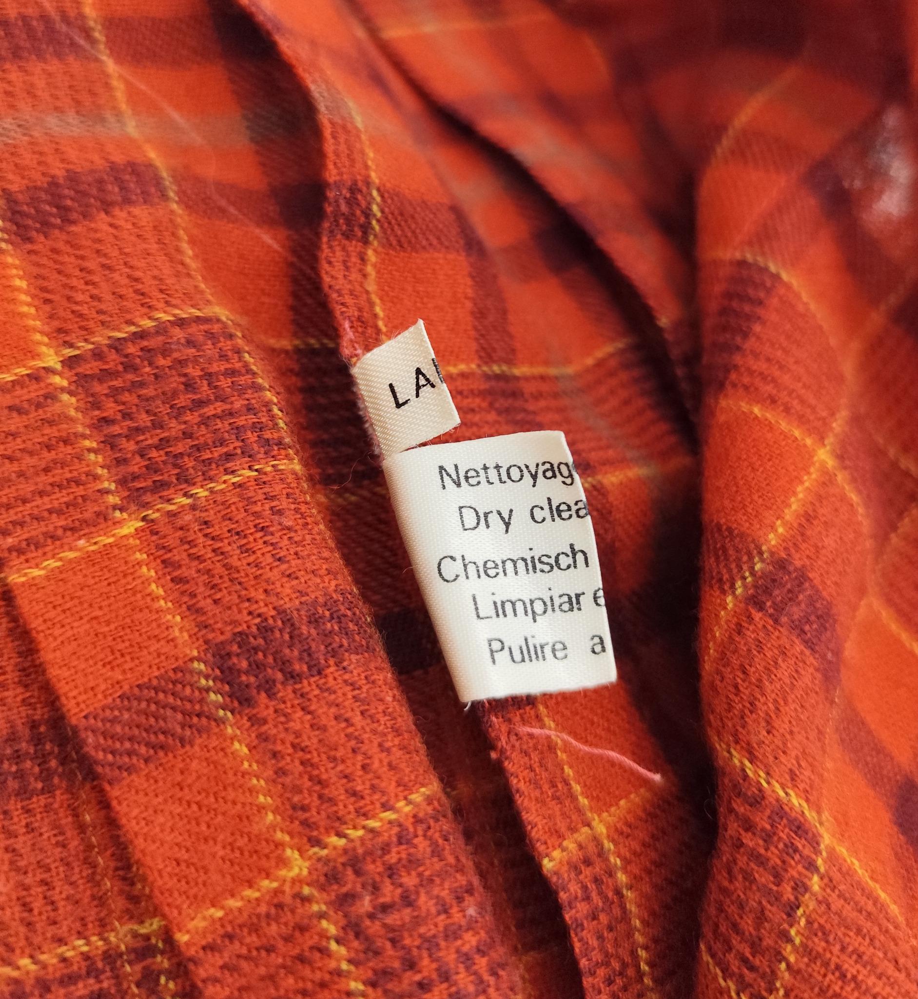 Yves Saint Laurent Rive Gauche, gonna a portafoglio a pieghe in lana rossa in vendita 7