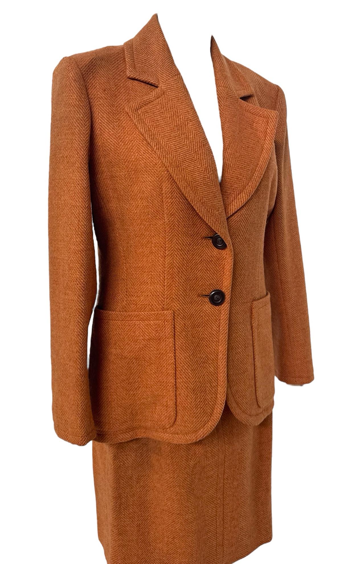 Yves Saint Laurent Rive Gauche Rust Herringbone Wool Skirt Suit - No import duty en venta 12