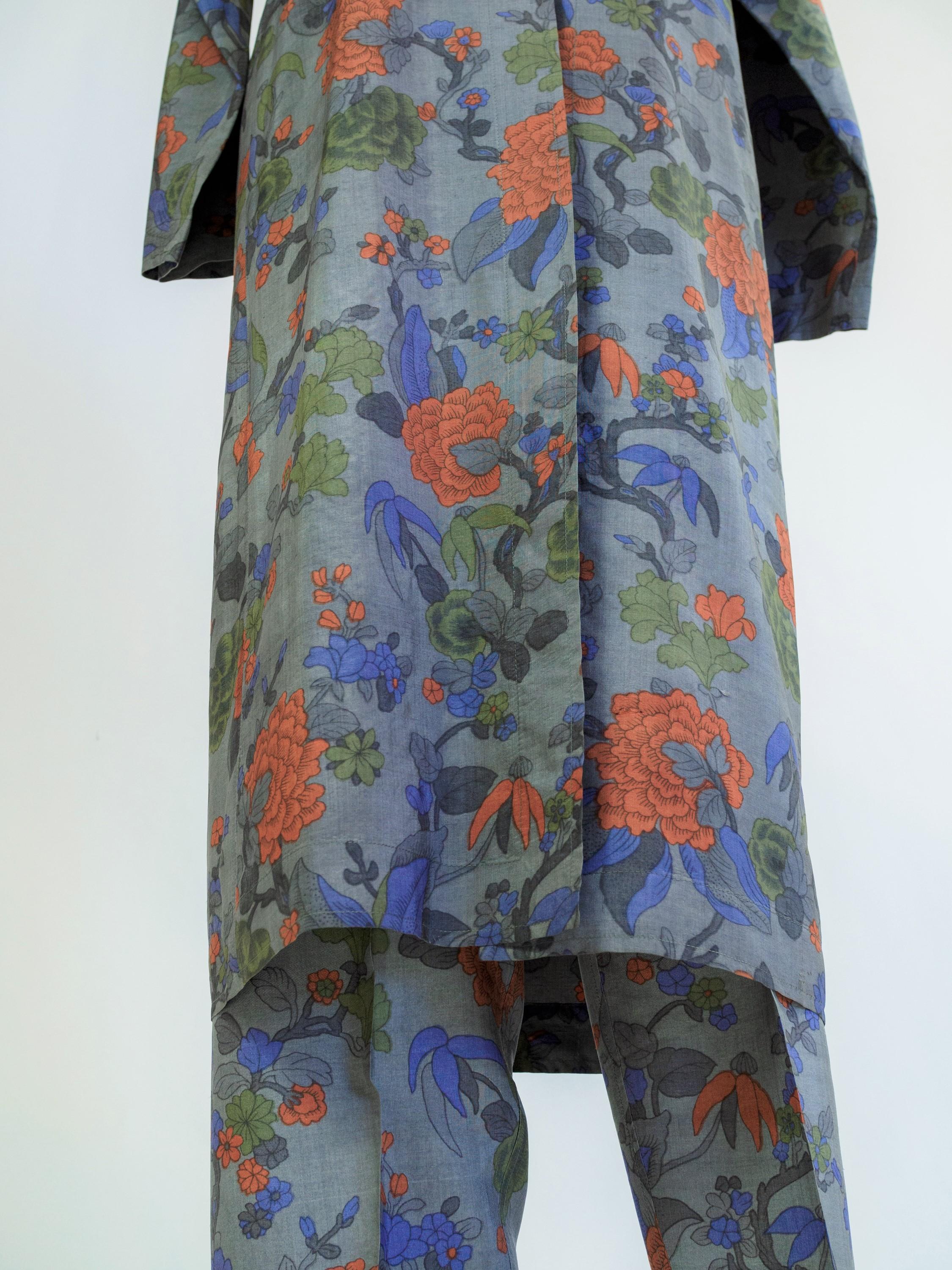 Yves Saint Laurent Rive Gauche set in printed silk number 55220 Fall Winter 1979 10
