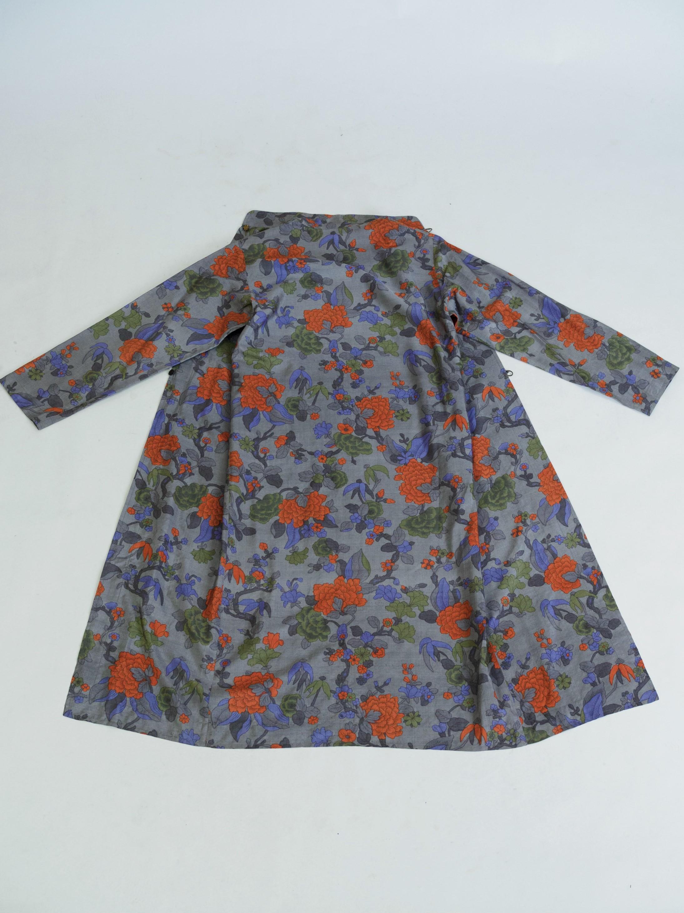 Women's Yves Saint Laurent Rive Gauche set in printed silk number 55220 Fall Winter 1979