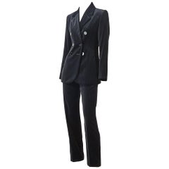 Yves Saint Laurent Rive Gauche, abito con pantalone in velluto gessato