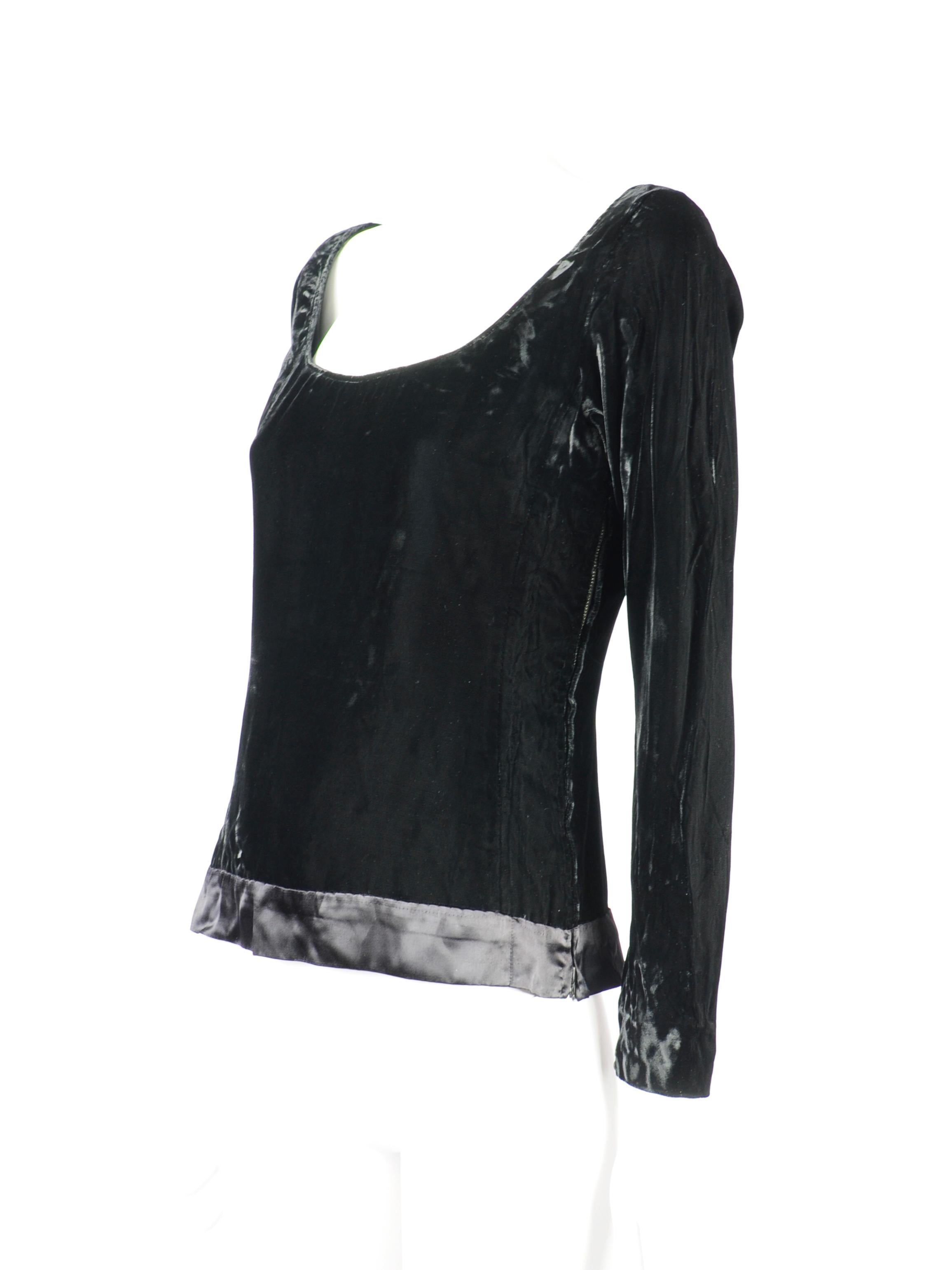 Yves Saint Laurent Rive Gauche velvet and satin evening wear top with long sleeves from the 1970s. The top features a slit on the back, four plastic buttons with passementerie rope closure and a side zipper to allow a snug fit without the need for