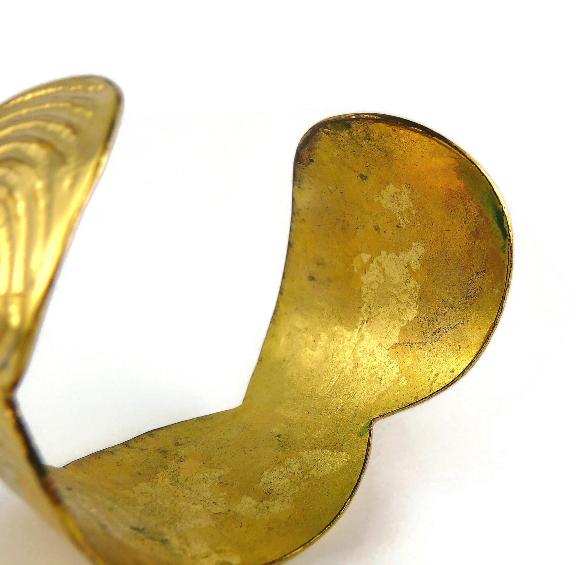 Yves Saint Laurent Rive Gauche Vintage Gold Toned Fingerprint Cuff Bracelet For Sale 9