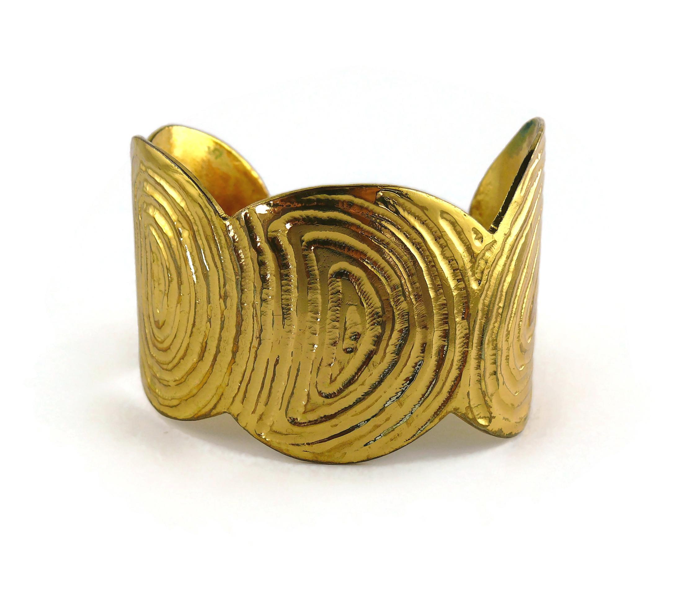 Women's Yves Saint Laurent Rive Gauche Vintage Gold Toned Fingerprint Cuff Bracelet For Sale
