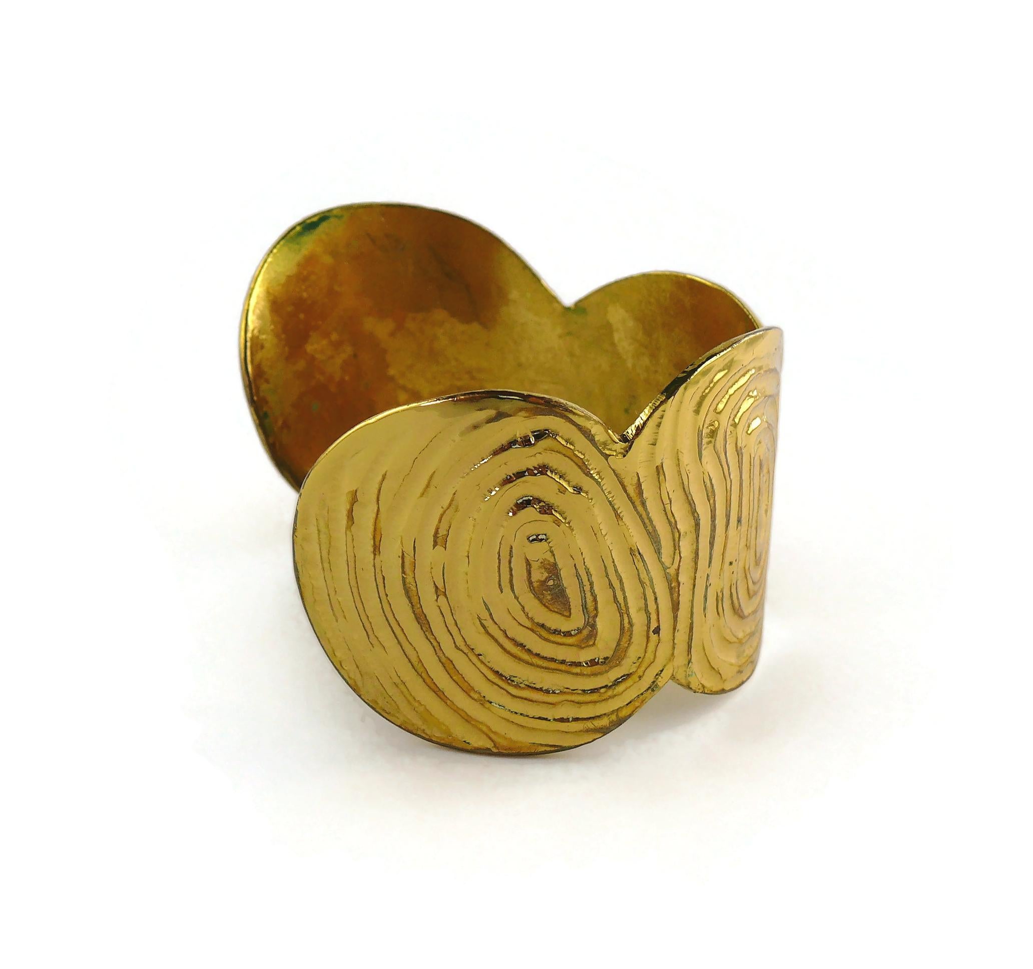 Yves Saint Laurent Rive Gauche Vintage Gold Toned Fingerprint Cuff Bracelet For Sale 4