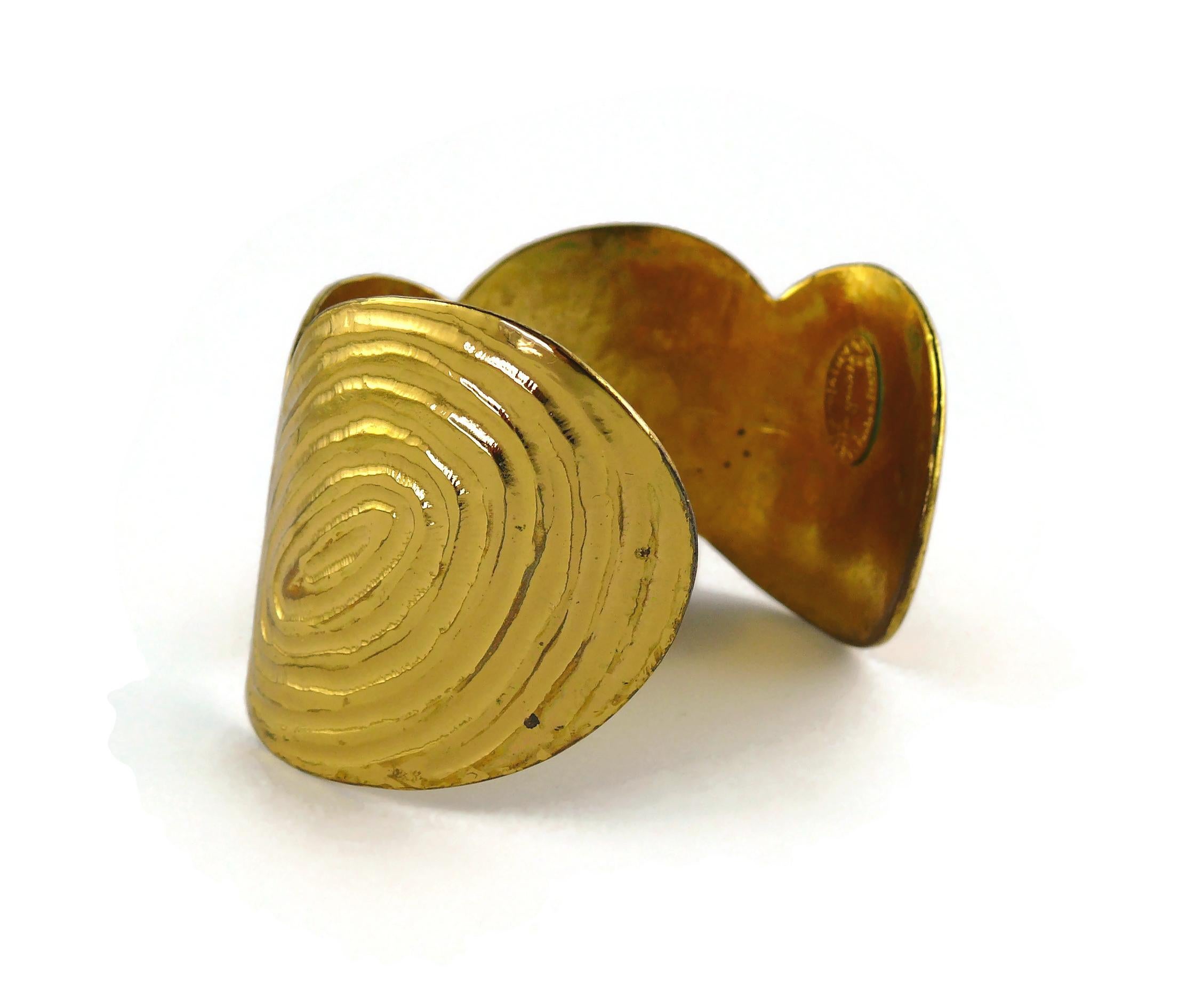 Yves Saint Laurent Rive Gauche Vintage Gold Toned Fingerprint Cuff Bracelet For Sale 5