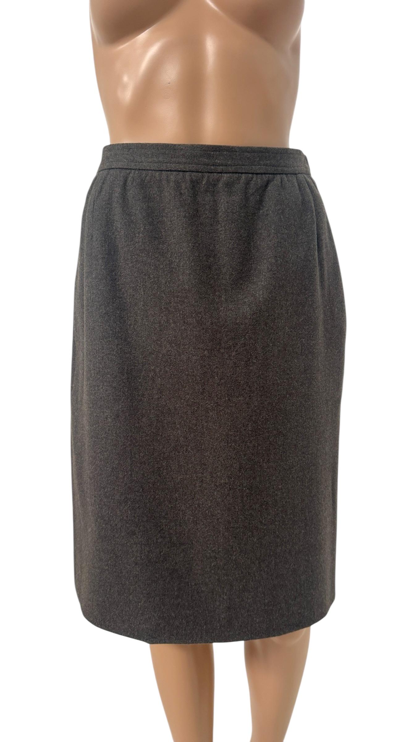 Yves Saint Laurent Rive Gauche Vintage Wool Skirt in vendita 6