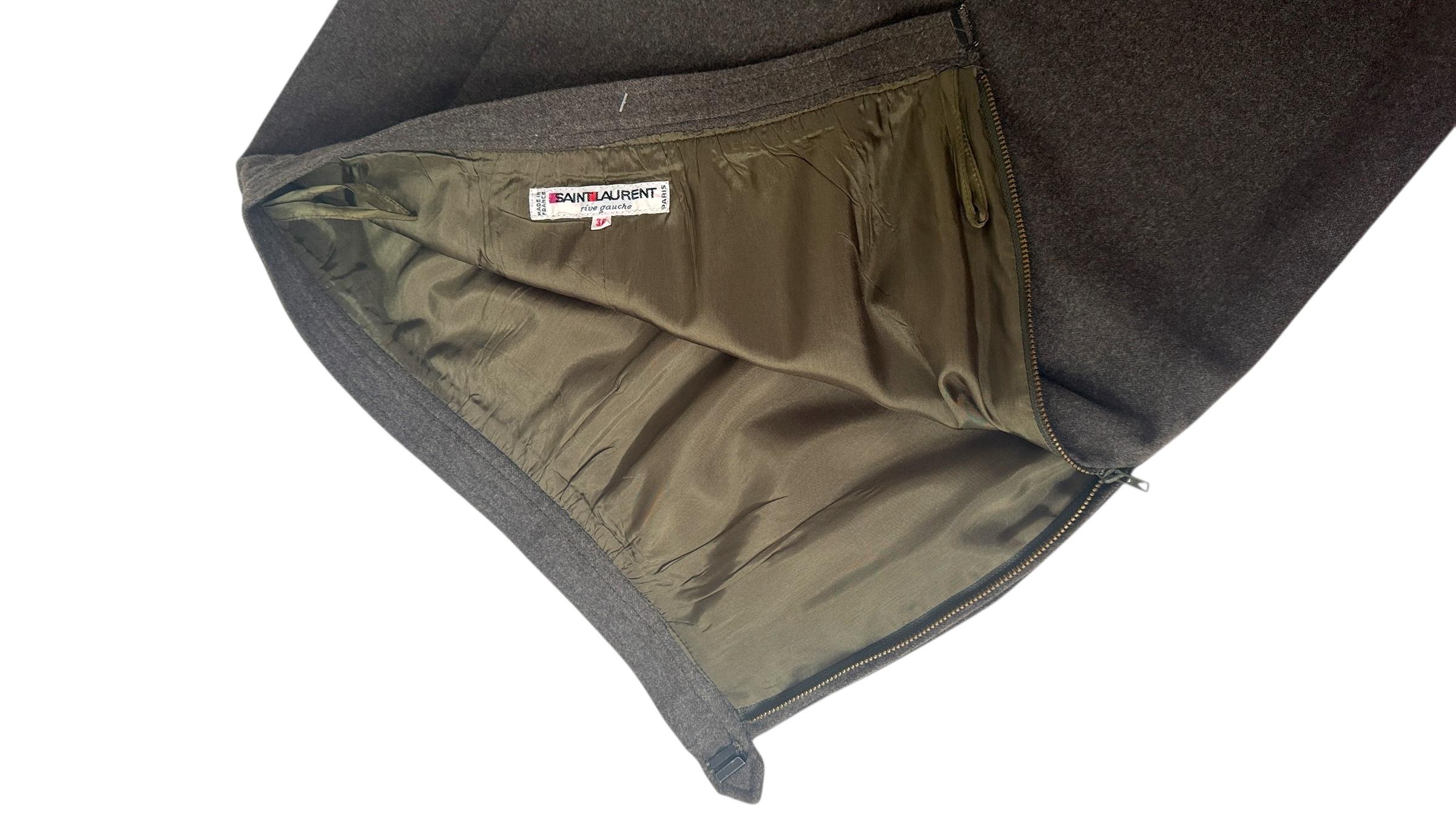 Yves Saint Laurent Rive Gauche Vintage Wool Skirt in vendita 3