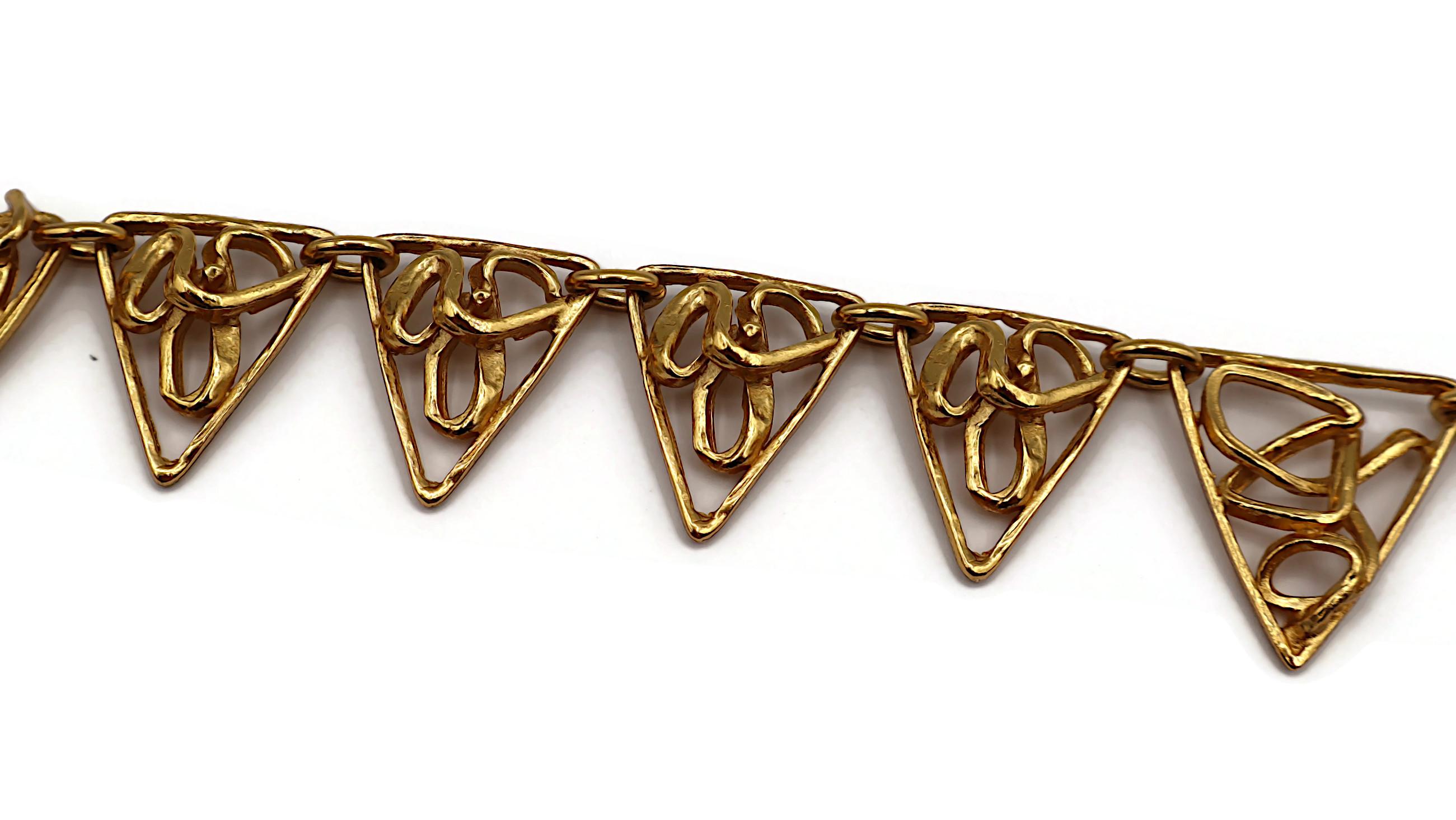 Yves Saint Laurent Rive Gauche YSL Vintage Collana a triangolo geometrica in tonalità oro in vendita 1