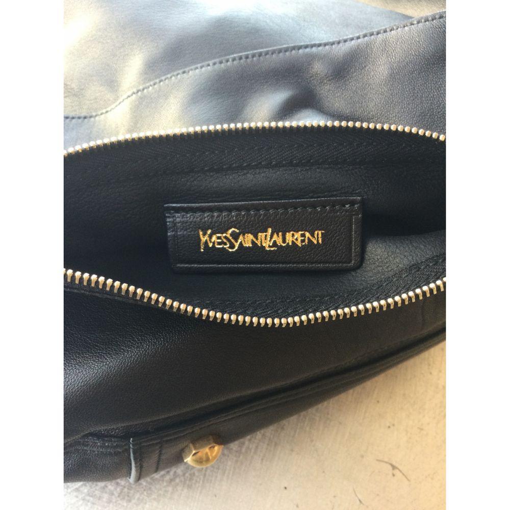 Yves Saint Laurent Roady Leather Handbag in Black 1