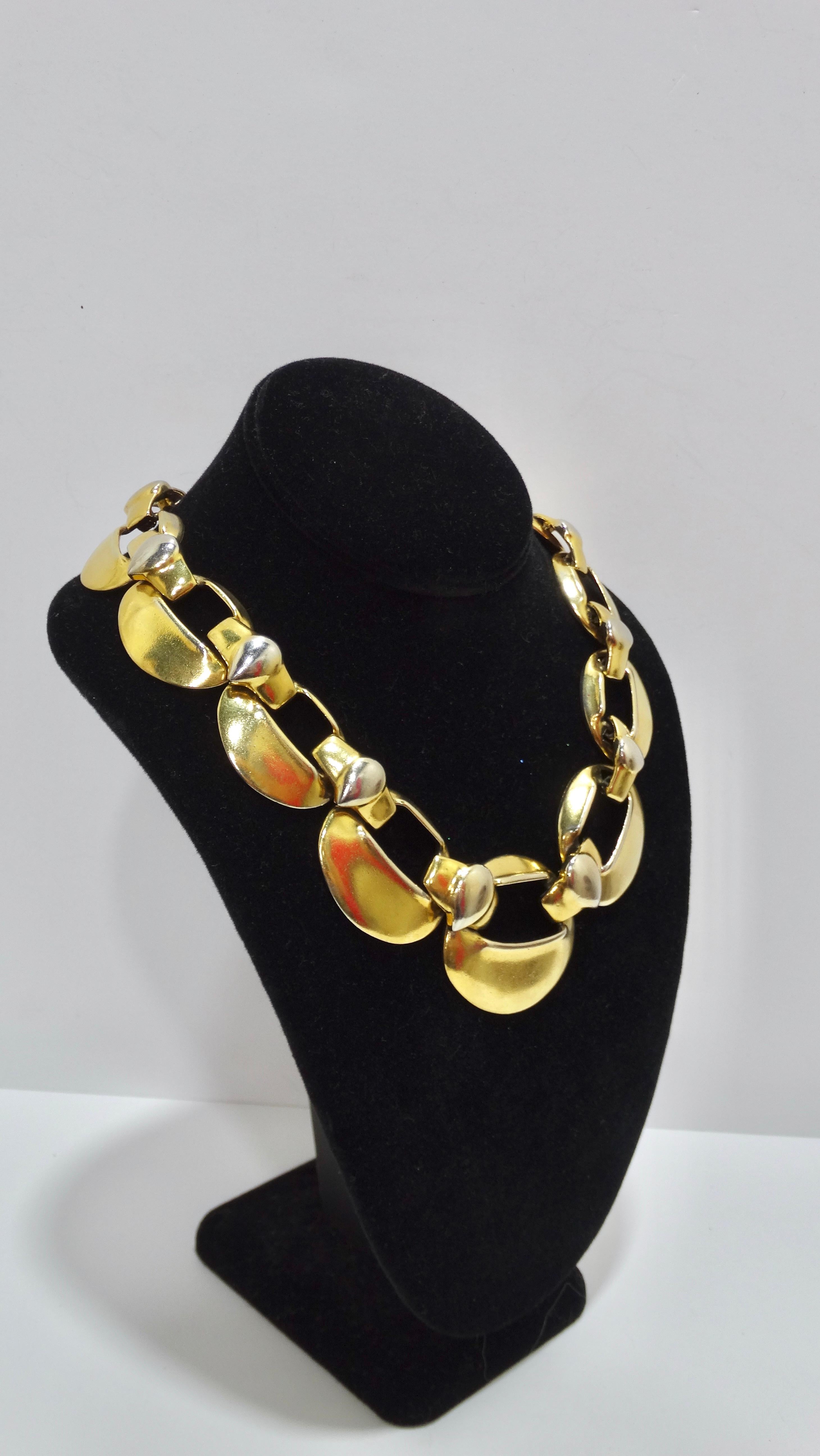 Yves Saint Laurent Runway Chunky Gold Link Necklace In Excellent Condition For Sale In Scottsdale, AZ