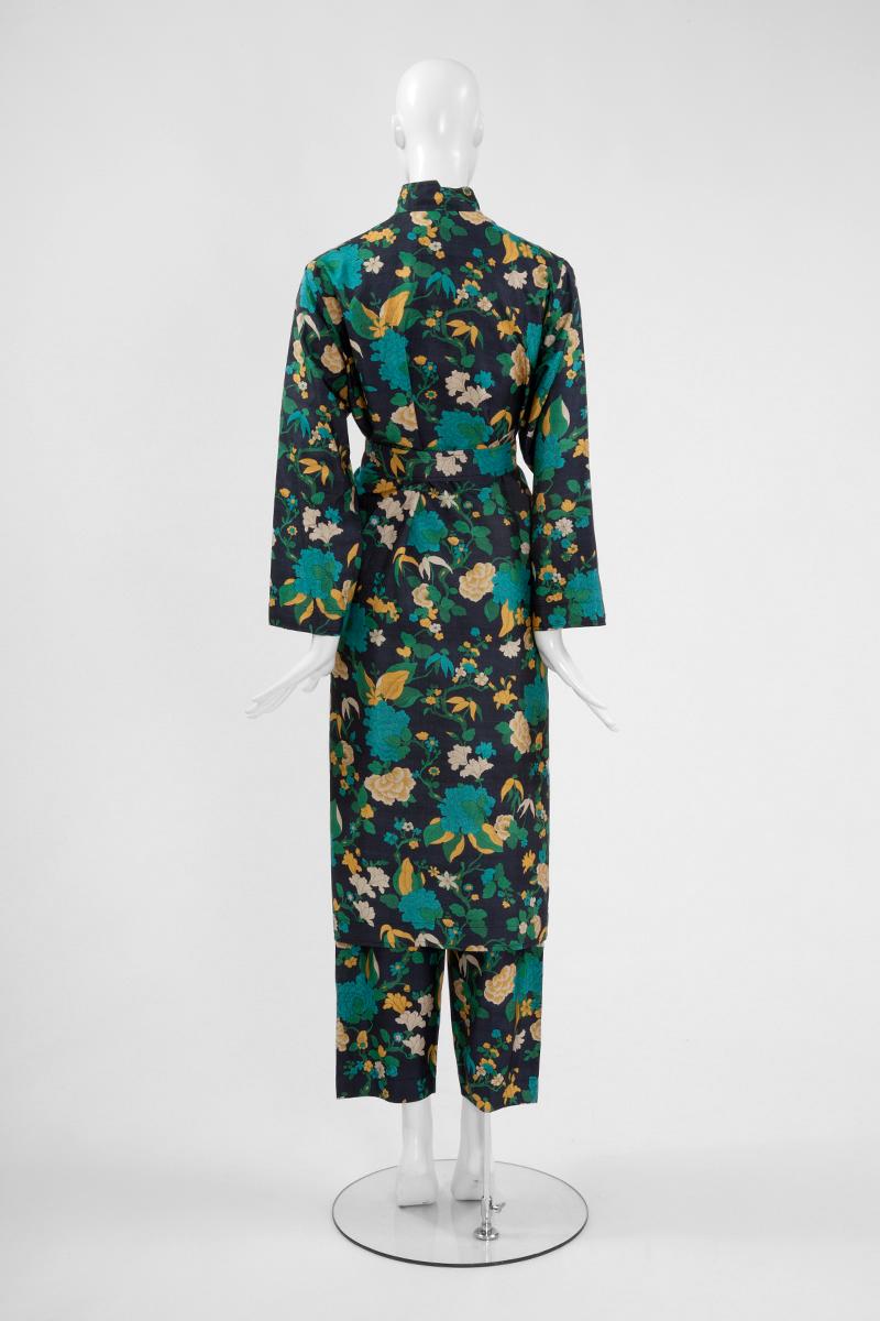 Yves Saint Laurent Runway Tunic and Pants Silk Ensemble, Fall-Winter 1979-1980 3