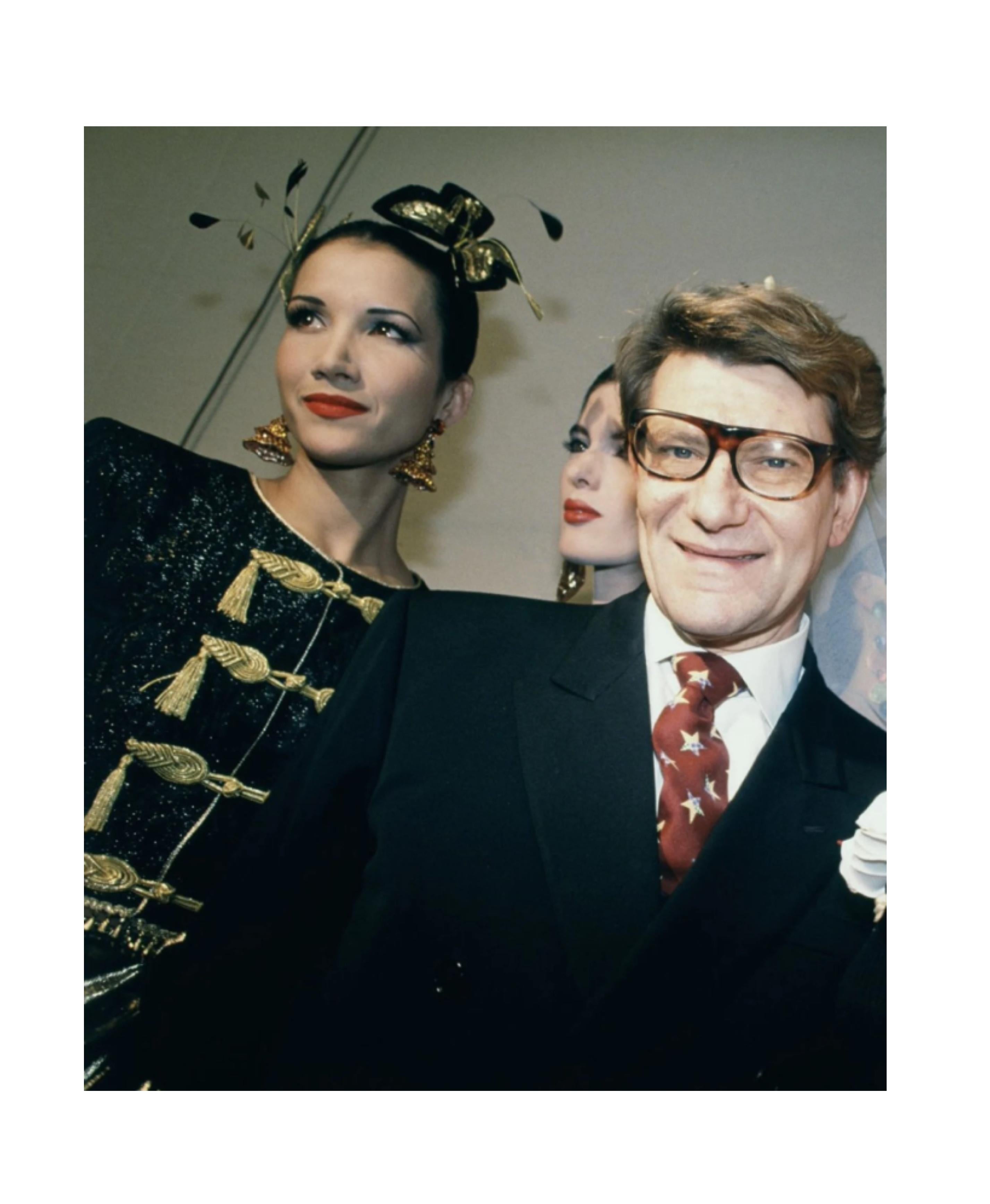 Yves Saint Laurent - P/E 1993 Documentato - Top in seta nera impreziosito da nappe e perline in vendita 13