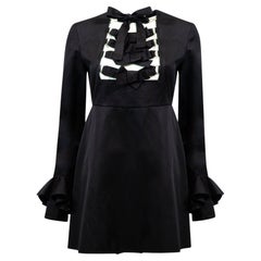 YVES SAINT LAURENT Robe babydoll du défilé printemps-été 2010 par Stefano Pilati