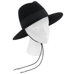 SAINT LAURENT - Chapeau fedora western à large bord en feutre de fourrure noire, printemps-été 2019