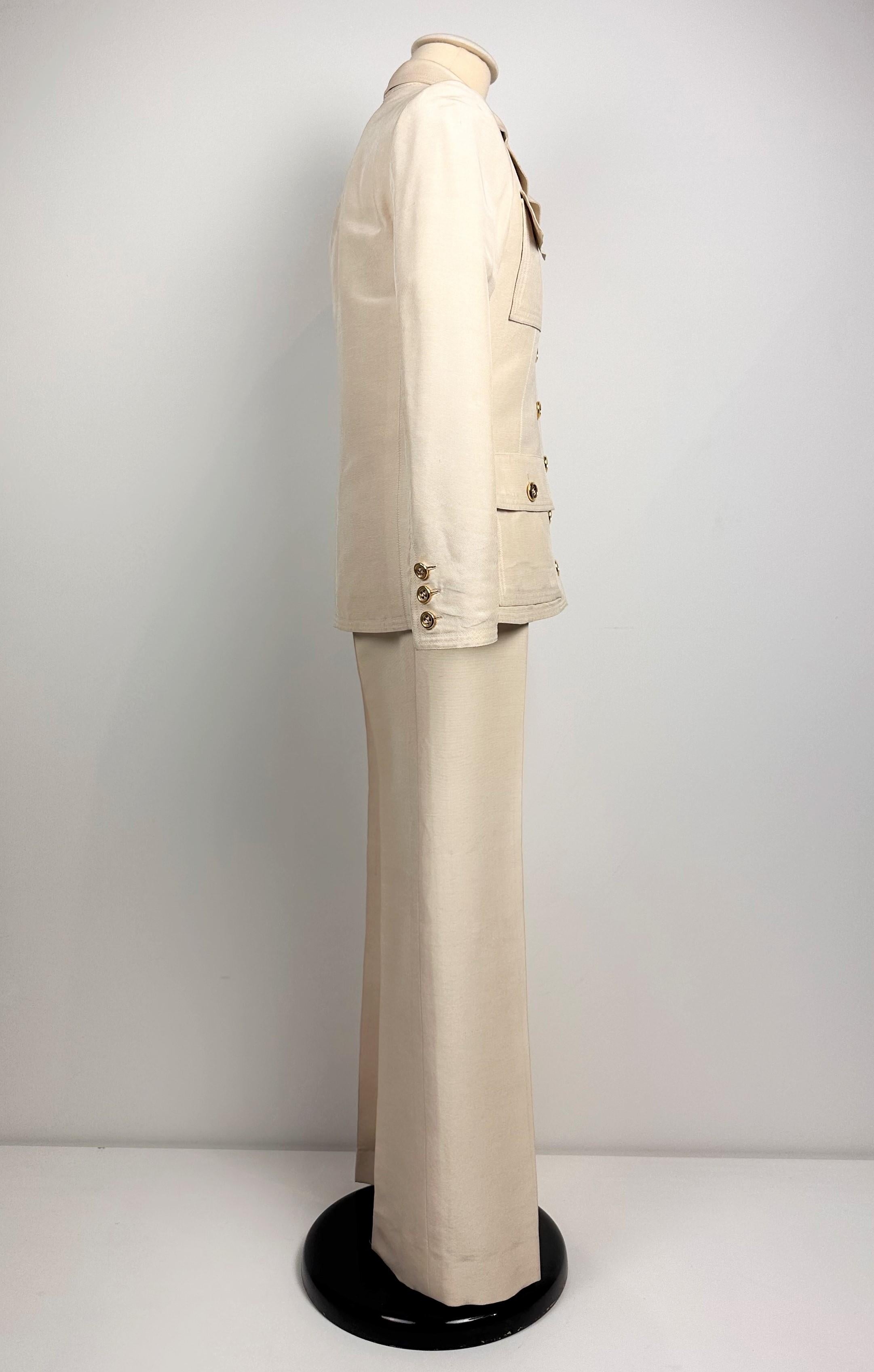 Yves Saint Laurent „Saharienne“ Haute Couture Hosenanzug, ca. 1968 / 1970 11