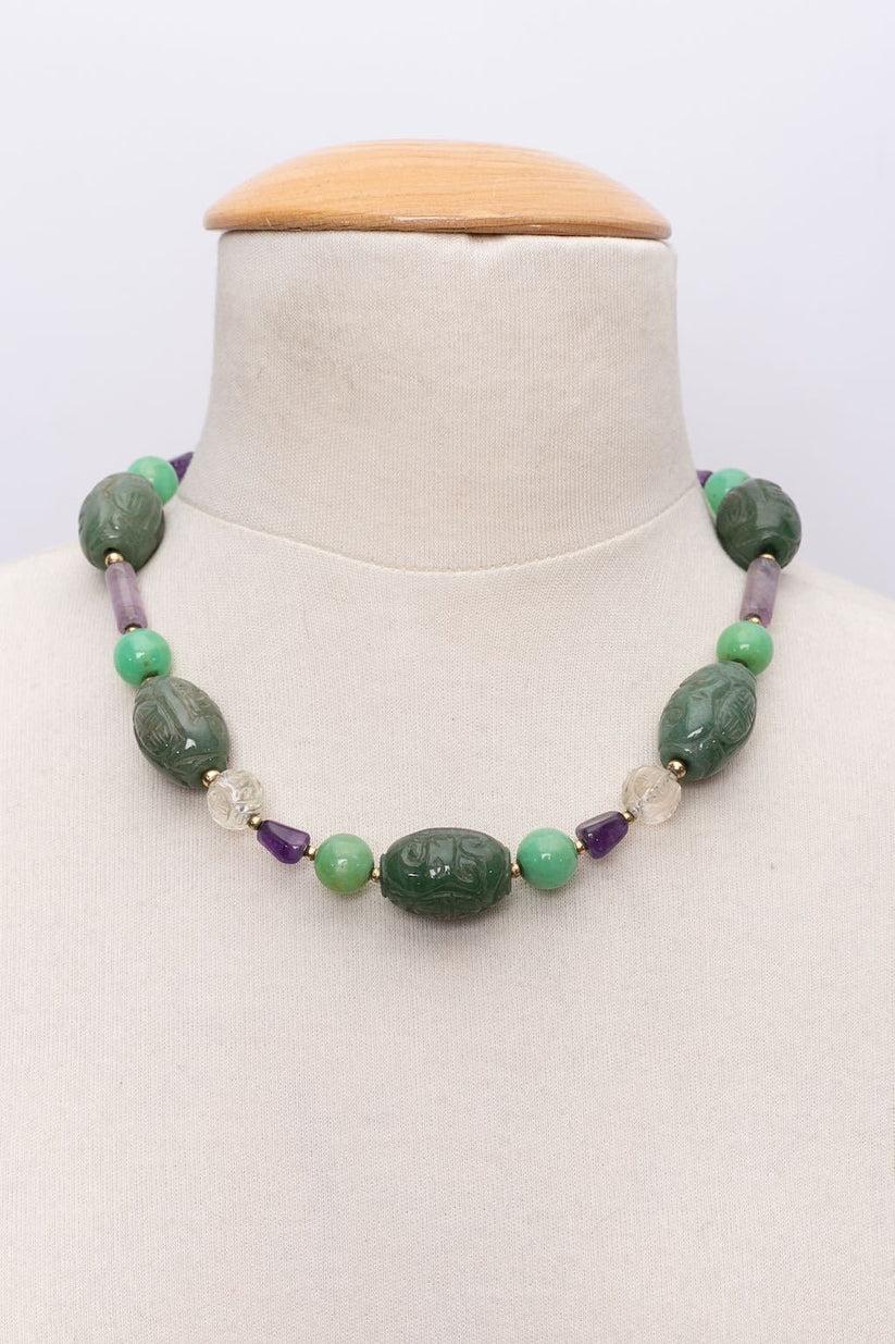 Yves Saint Laurent - Short necklace made of semi-precious stones.

Additional information: 
Dimensions: Length: 45 cm (17.72 in) to 50 cm (19.69 in) 
Condition: Good condition
Seller Ref number: BC89