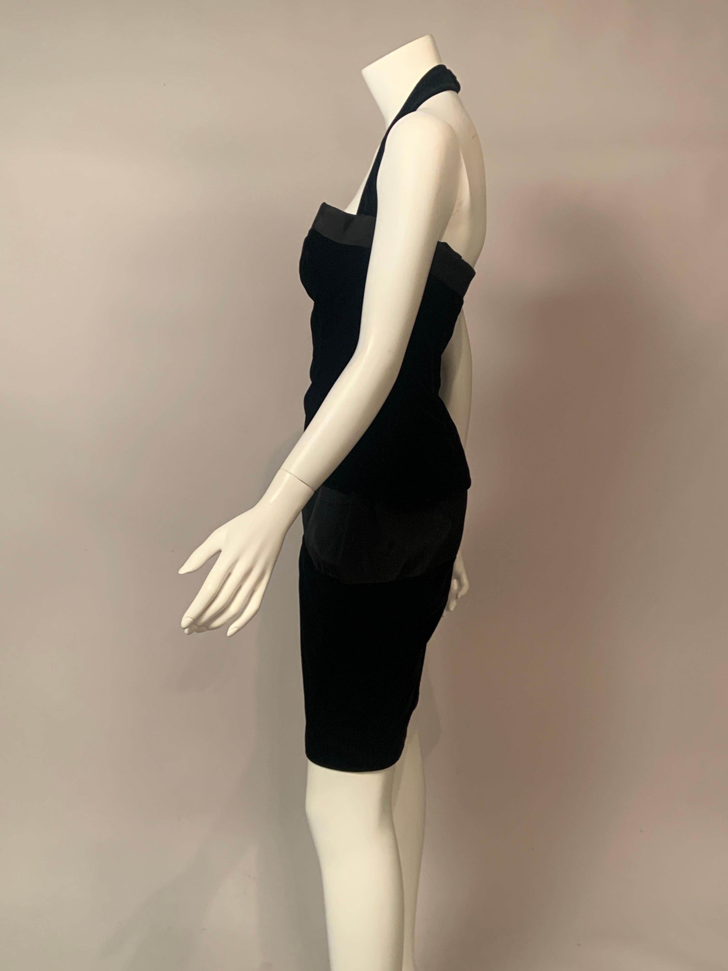 Yves Saint Laurent Sexy Zweiteiliges Cocktailkleid aus schwarzem Samt im Angebot 7