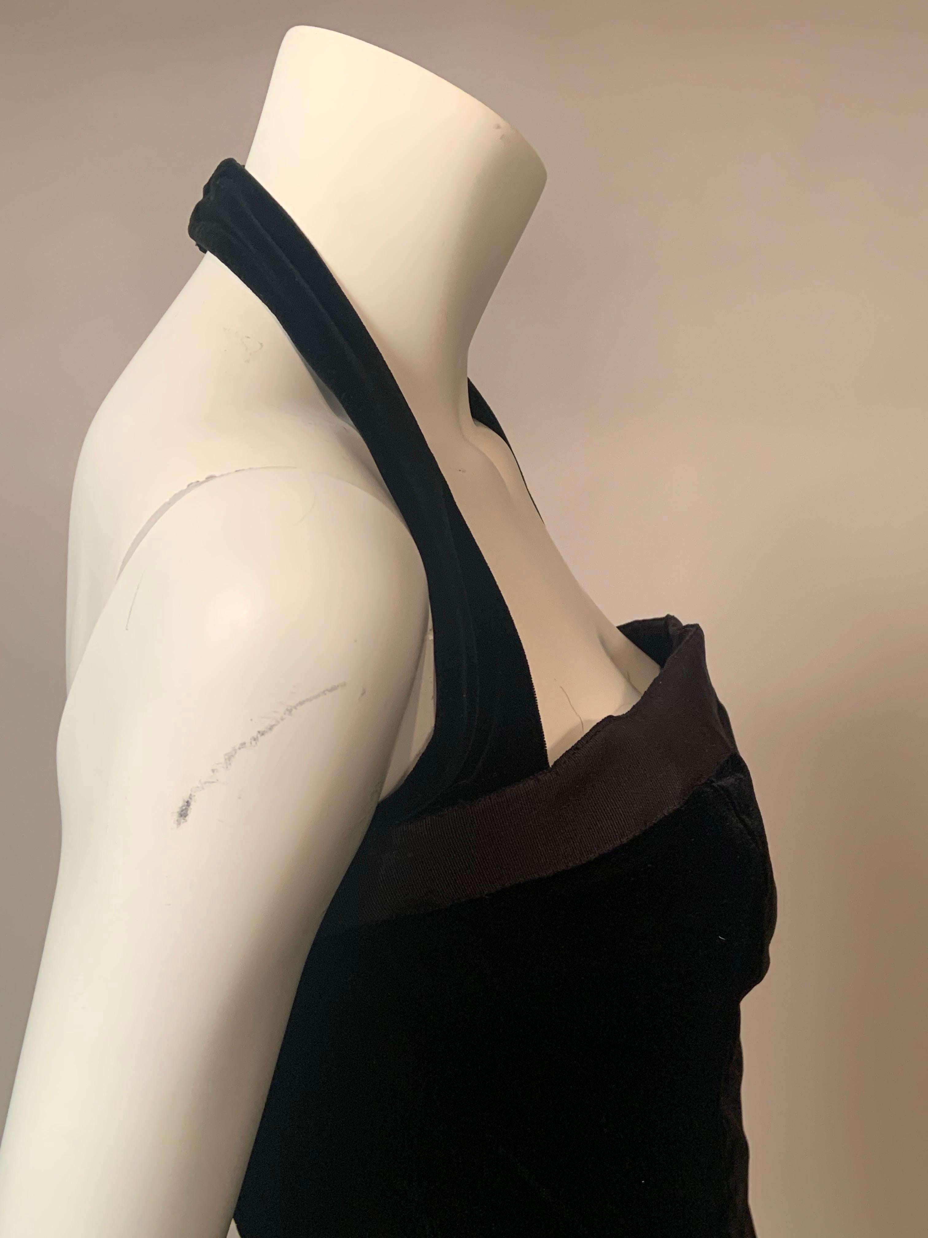 Yves Saint Laurent Sexy Zweiteiliges Cocktailkleid aus schwarzem Samt im Angebot 2