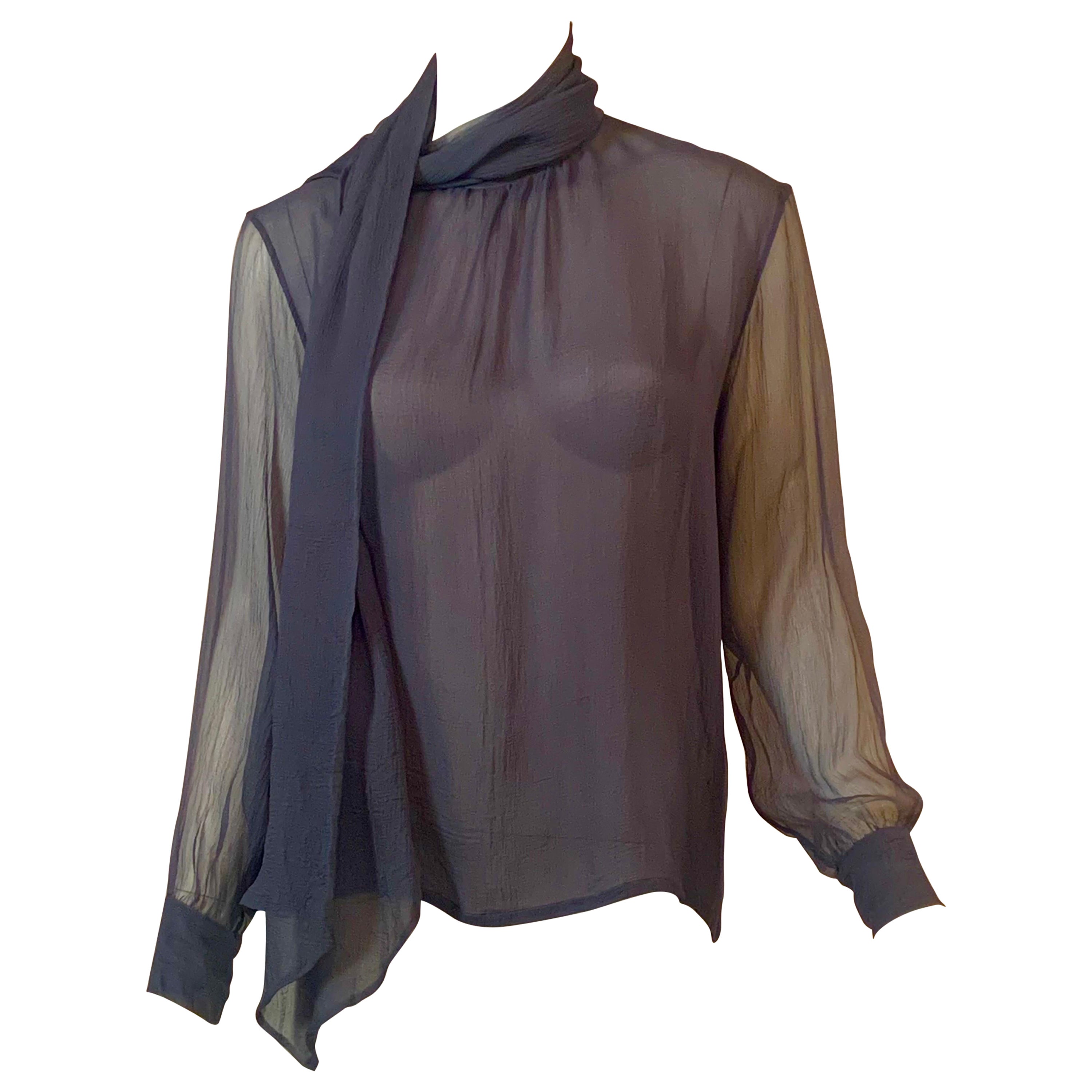 Yves Saint Laurent - Chemisier en géorgette de soie bleu ardoise transparente en vente