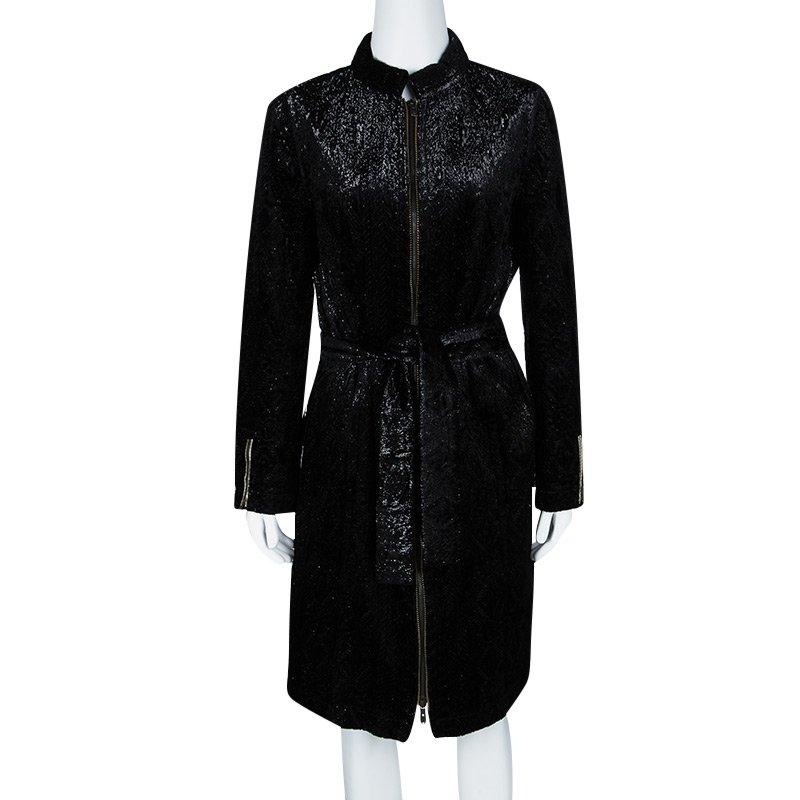 Yves Saint Laurent Shiny Black Quilted Velvet Belted Long Coat M In Good Condition In Dubai, Al Qouz 2