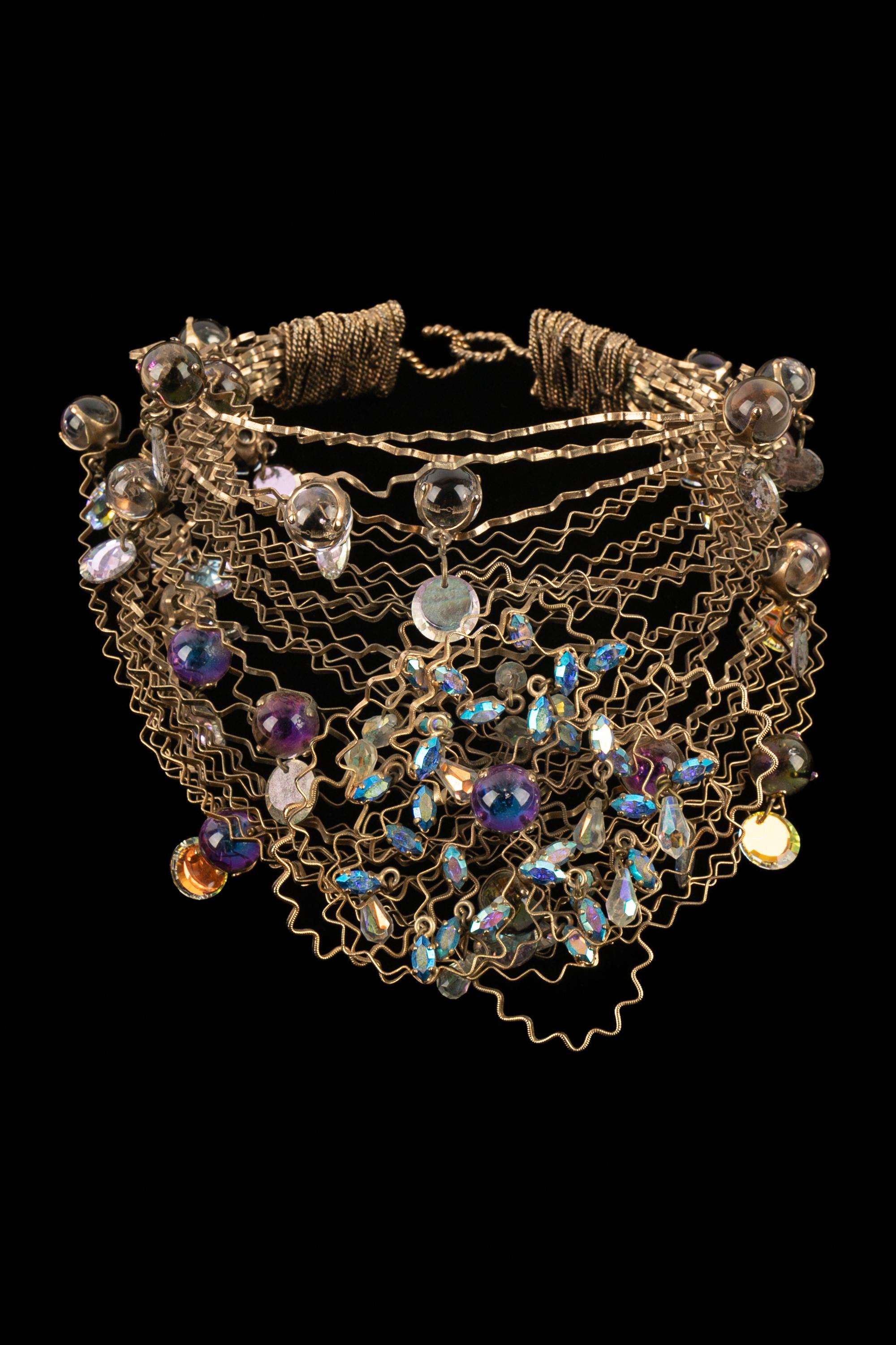 Collar corto Yves Saint Laurent Alta Costura en Excelente estado para la venta en SAINT-OUEN-SUR-SEINE, FR
