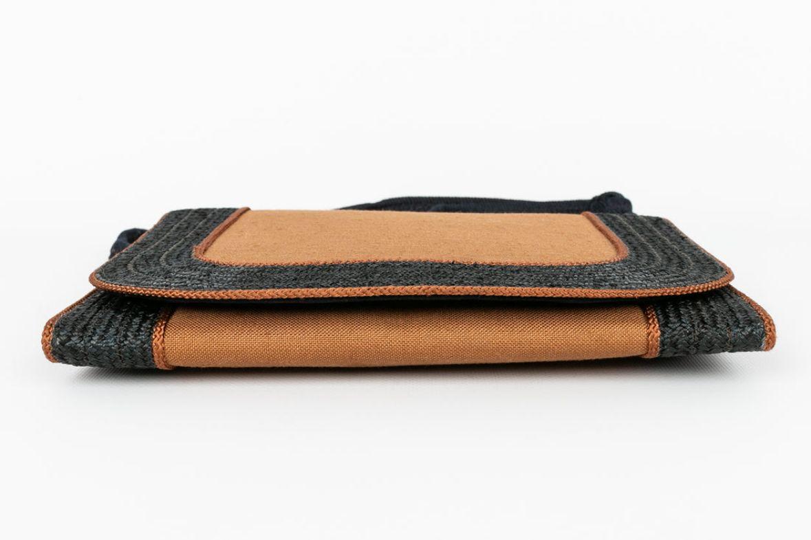Yves Saint Laurent Shoulder Fabric Bag in Black Suede For Sale 1