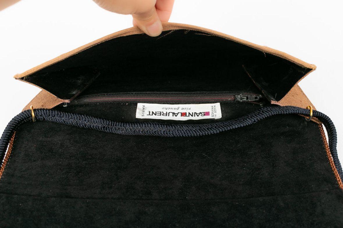 Yves Saint Laurent Shoulder Fabric Bag in Black Suede For Sale 3