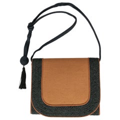 Yves Saint Laurent Umhängetasche aus schwarzem Wildleder