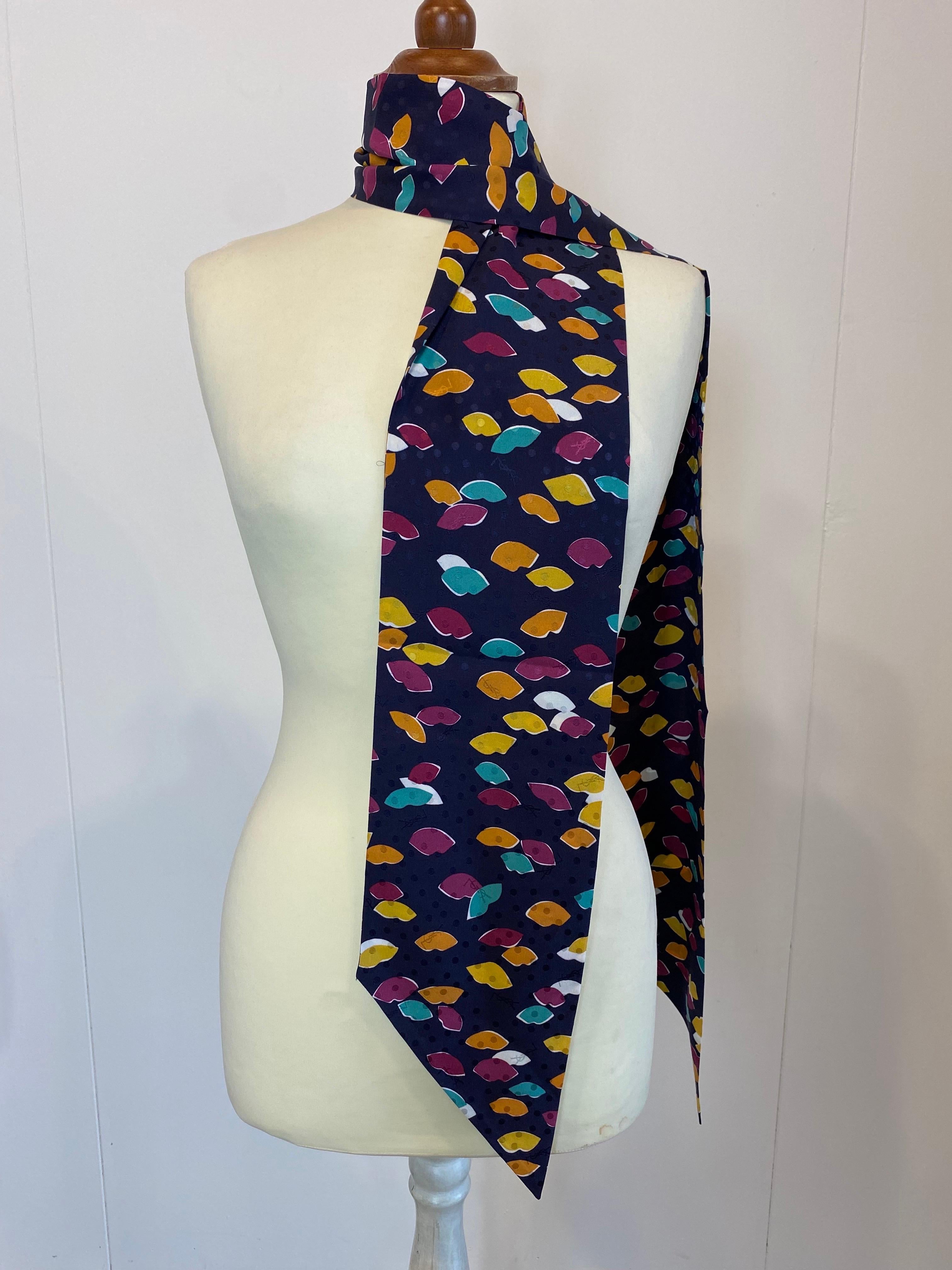 Yves Saint Laurent silk bandolier In Excellent Condition For Sale In Carnate, IT