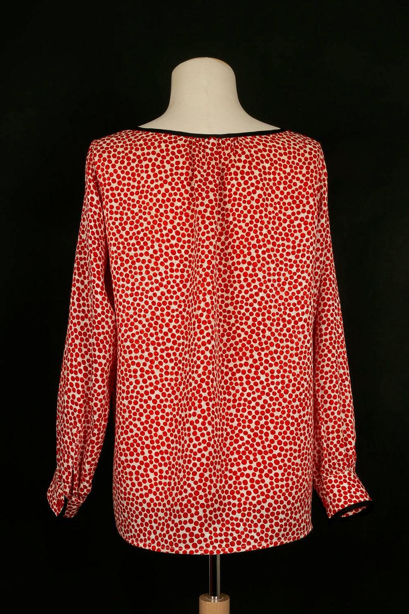 Yves Saint Laurent Silk Blouse with Red Dots In Good Condition For Sale In SAINT-OUEN-SUR-SEINE, FR