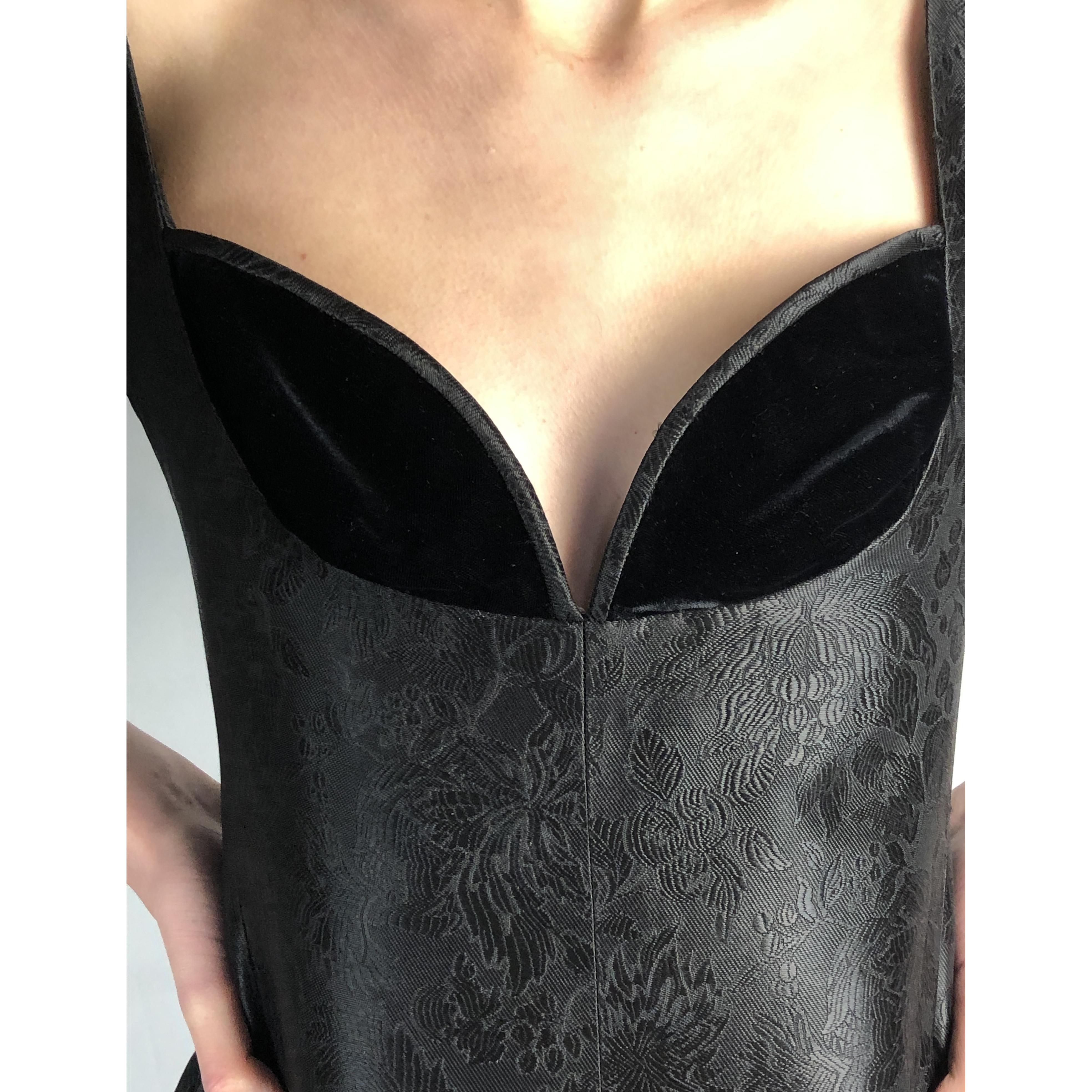 Yves Saint Laurent Silk Moiré cocktail dress . Circa  1980s For Sale 6