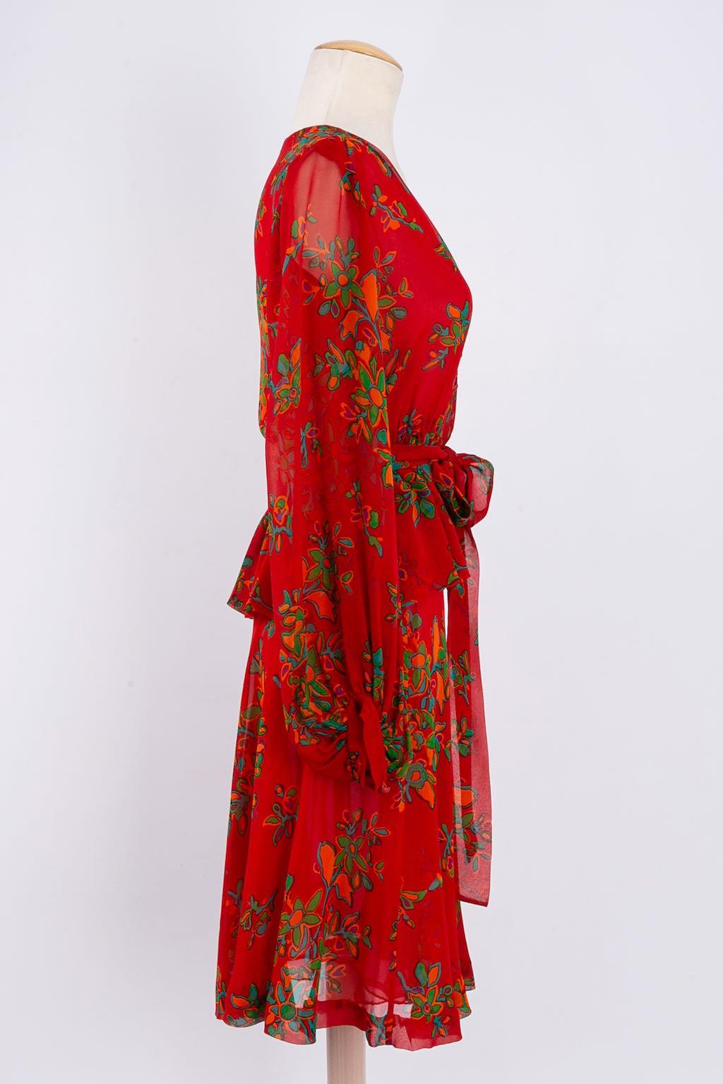Yves Saint Laurent Silk Set, Size 36FR For Sale 3