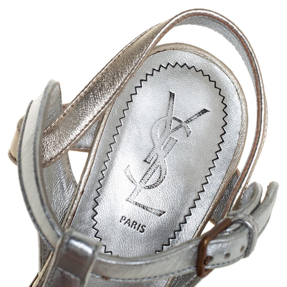 Yves Saint Laurent Silver/Gold Leather Platform Ankle Strap Sandals Size 39 In Good Condition In Dubai, Al Qouz 2