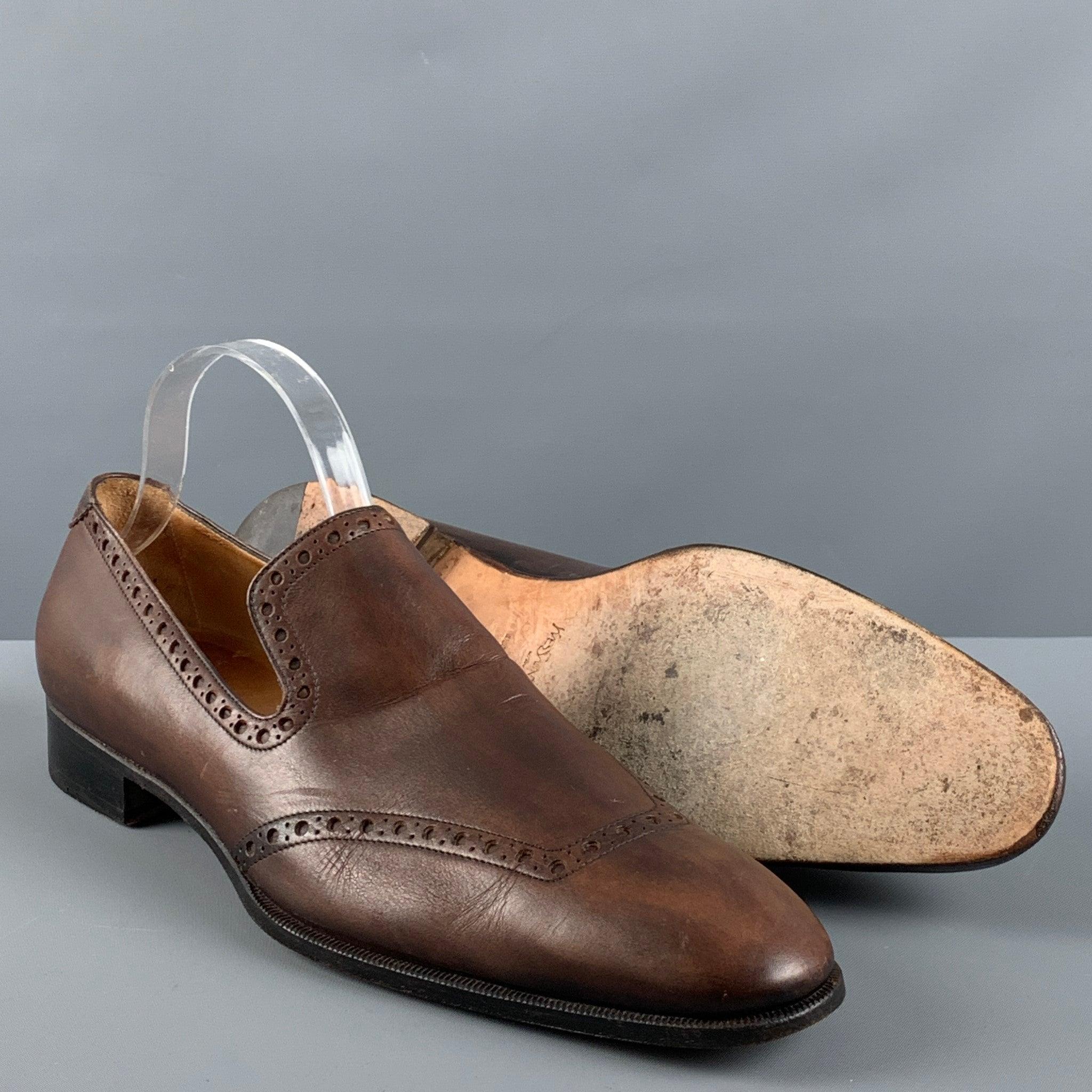 YVES SAINT LAURENT Größe 10 Brown Perforierte Leder Loafers im Angebot 1