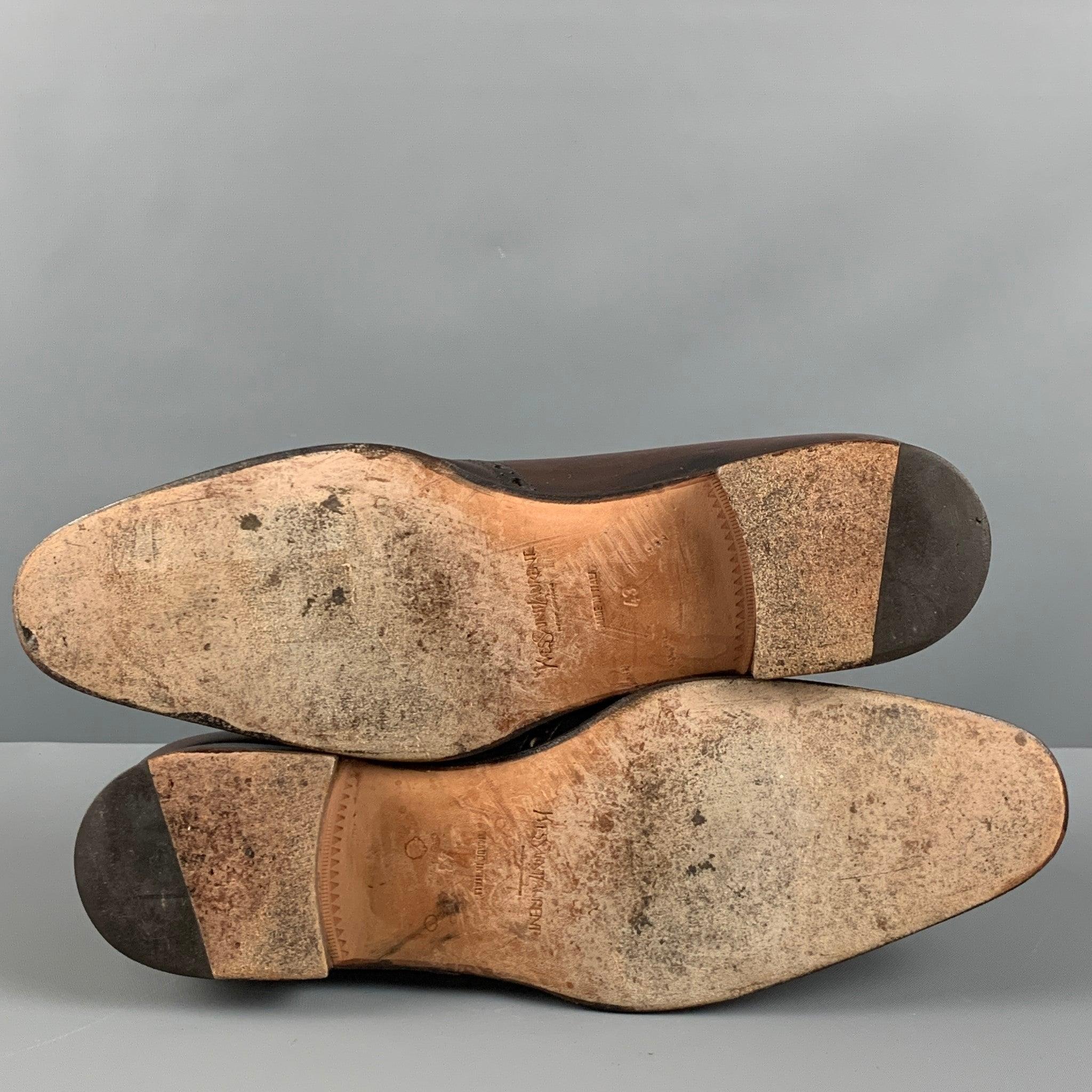 YVES SAINT LAURENT Größe 10 Brown Perforierte Leder Loafers im Angebot 2