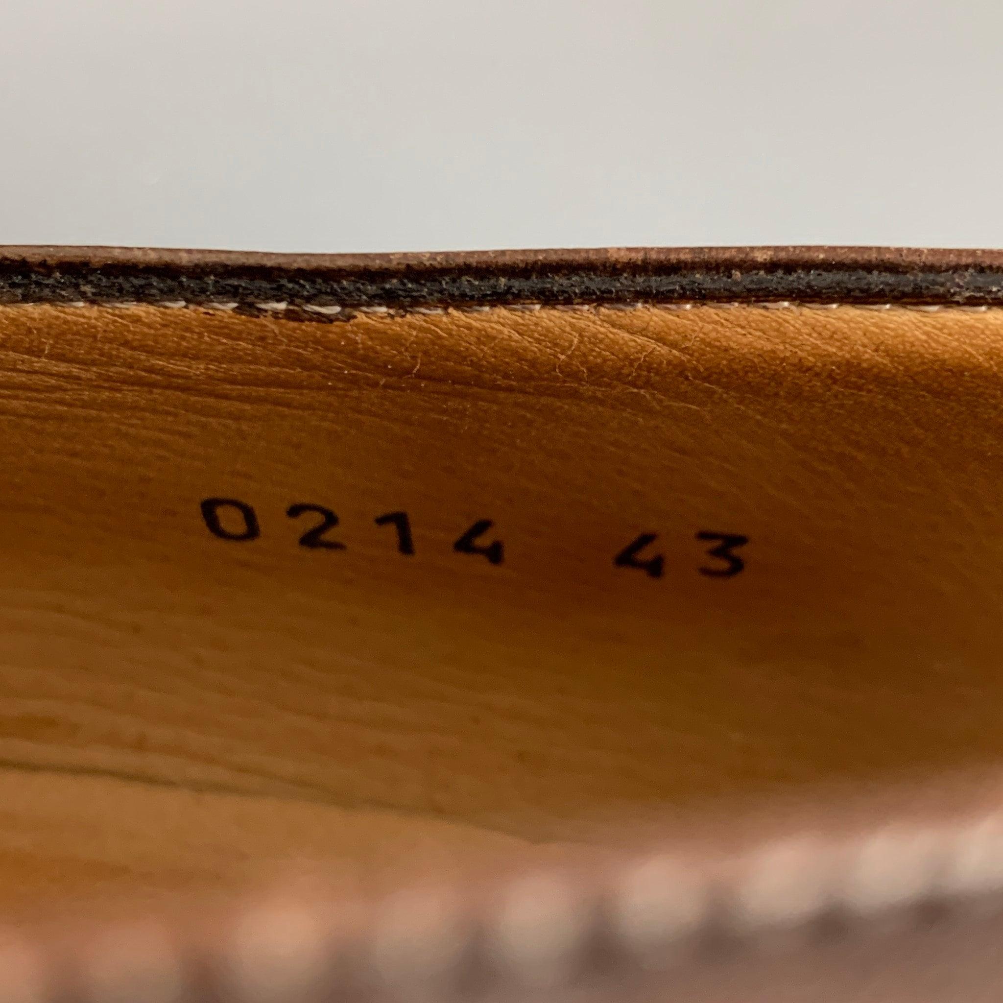 YVES SAINT LAURENT Größe 10 Brown Perforierte Leder Loafers im Angebot 3