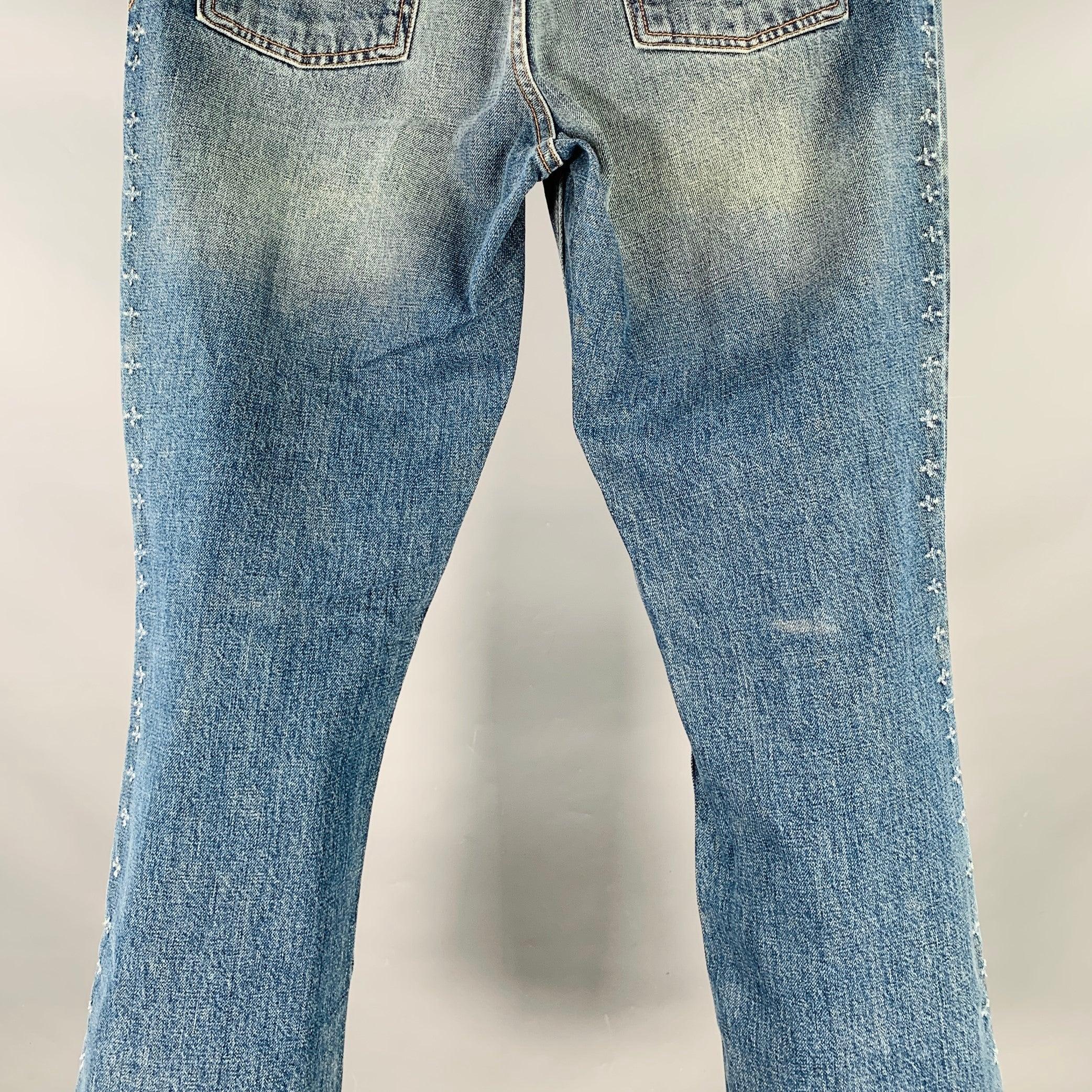 De los hombres YVES SAINT LAURENT Talla 32 Azul Lavado Algodón Bootcut Vaqueros Button Fly en venta
