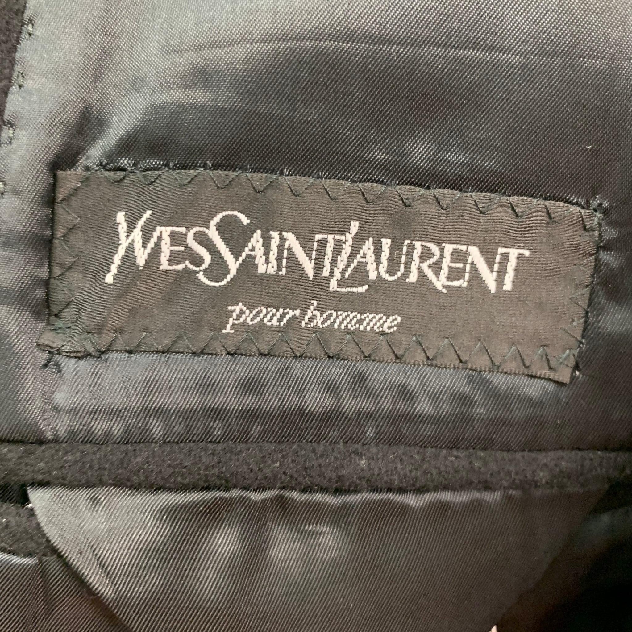 YVES SAINT LAURENT Größe 42 Schwarzer einreihiger Mantel aus Wollmischung im Angebot 1