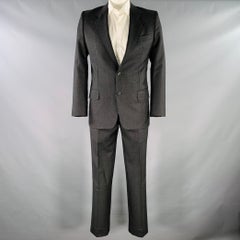 YVES SAINT LAURENT Costume long à revers en laine gris anthracite taille 42