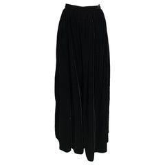 YVES SAINT LAURENT Taille 8 Jupe plissée en viscose de rayonne noire