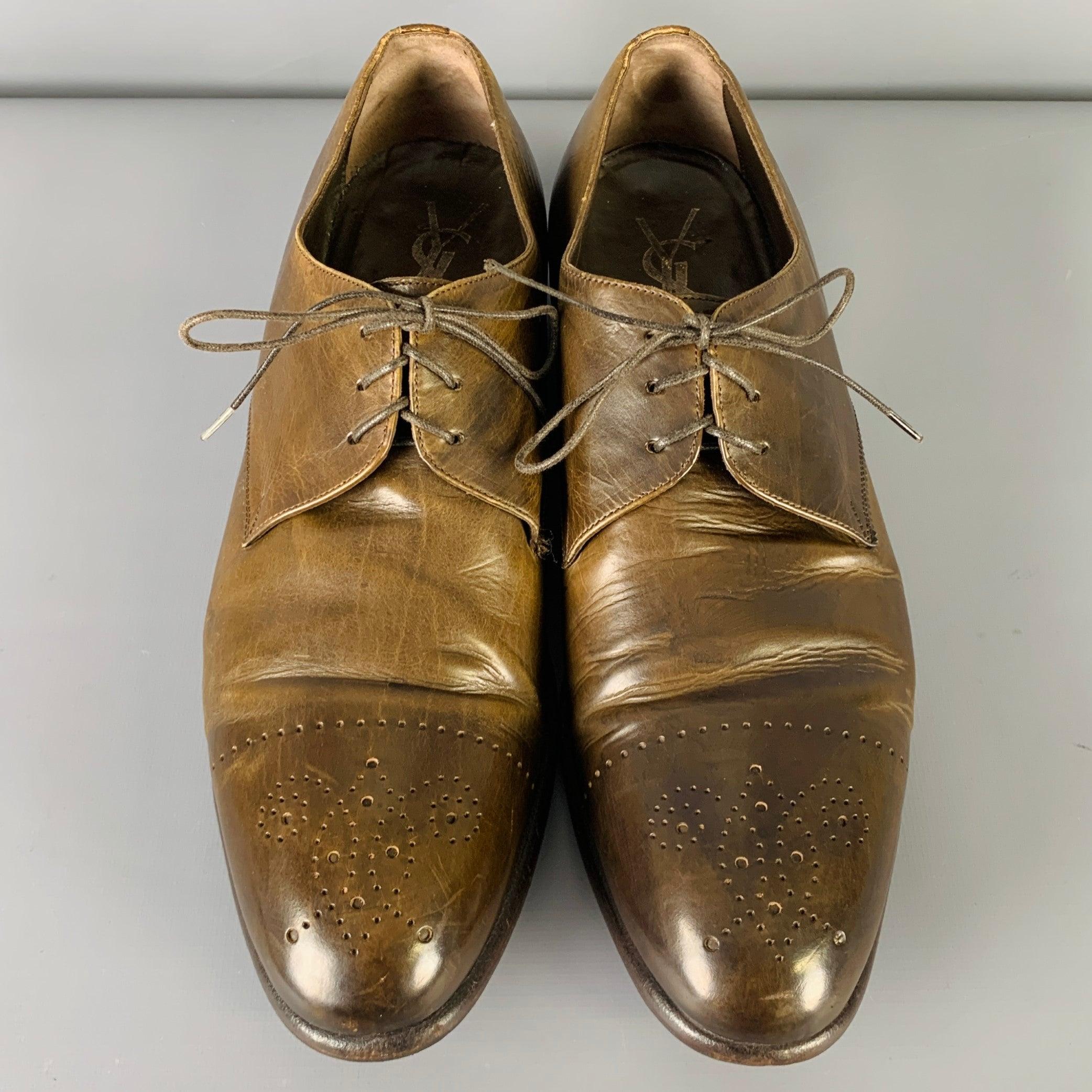 YVES SAINT LAURENT Taille 9 Chaussures à lacets en cuir perforé marron à bout arrondi Bon état - En vente à San Francisco, CA