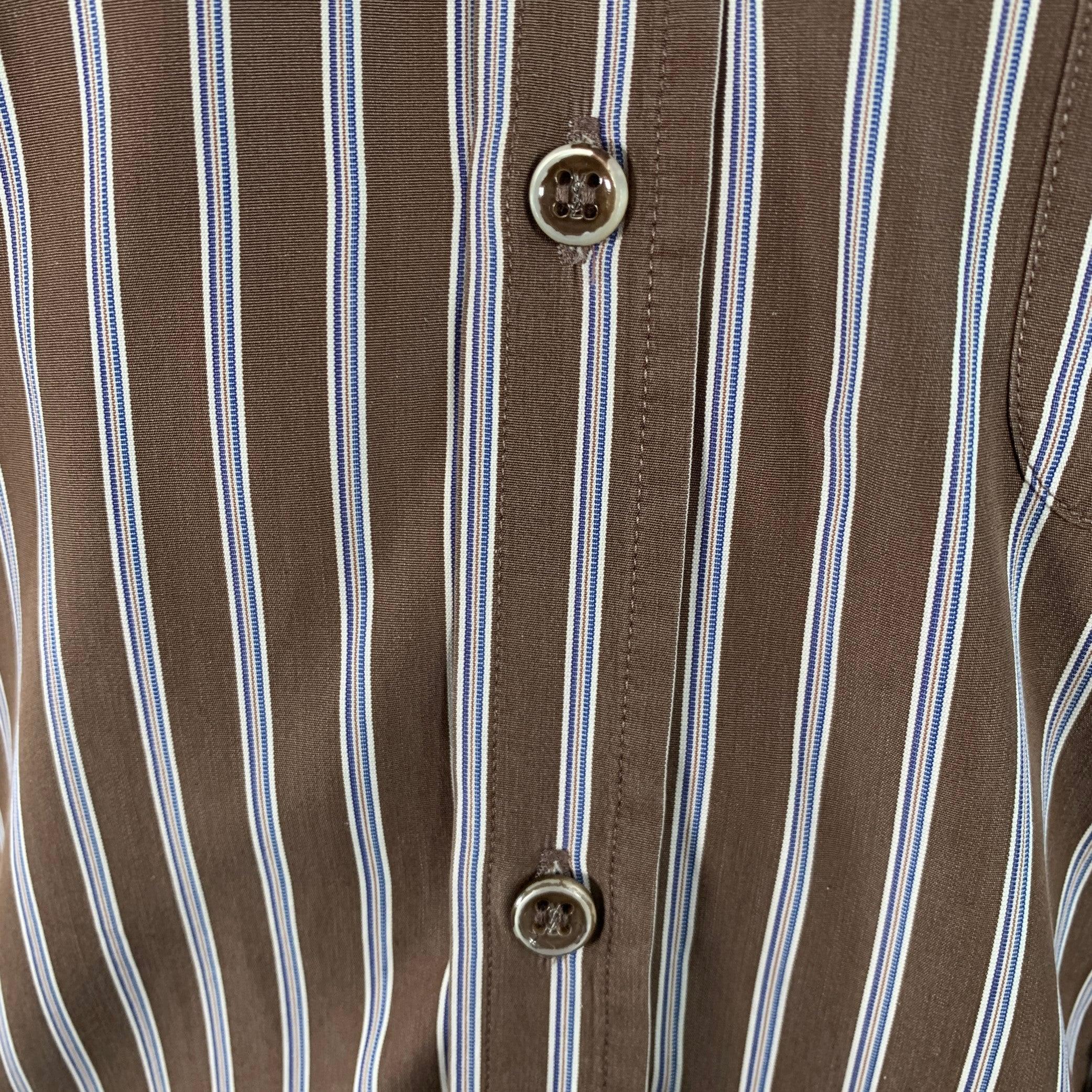 YVES SAINT LAURENT Talla S Camisa de manga larga de algodón con cuello abotonado y rayas marrón, azul marino y blanca en venta 1