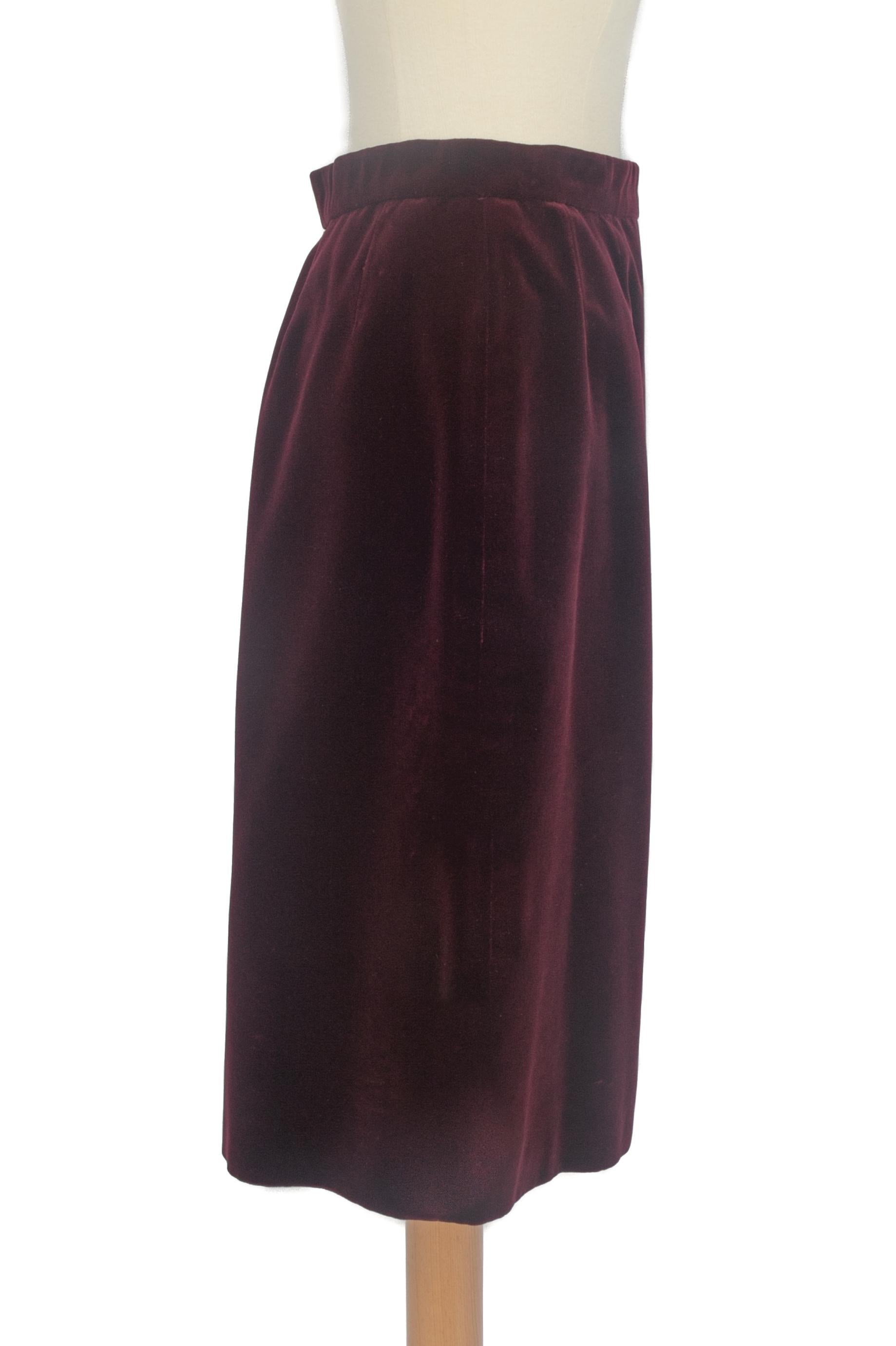 Yves Saint Laurent skirt Haute Couture Negro en venta
