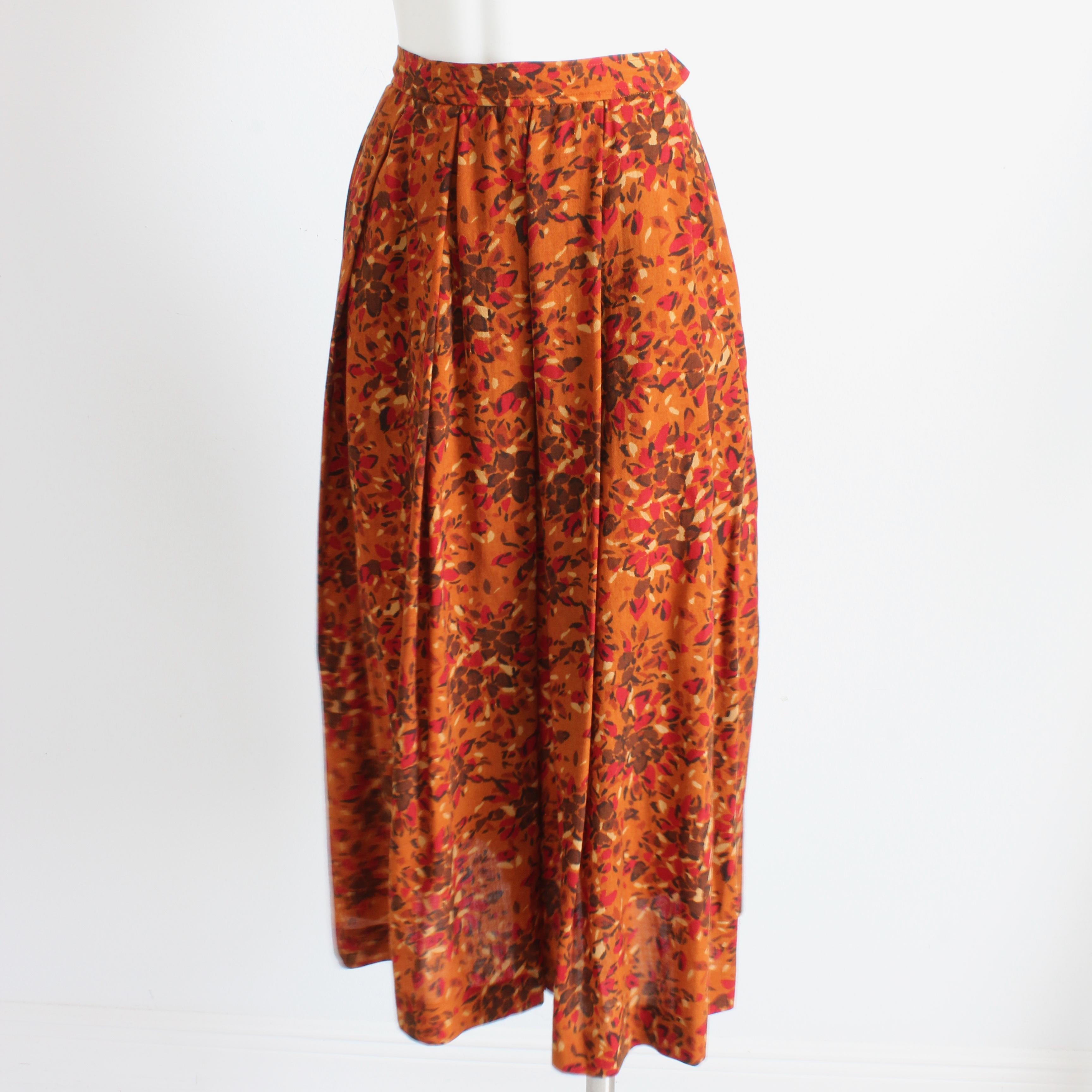 Women's Yves Saint Laurent Skirt Pleated A-Line Floral Print Wool Size 38 Vintage 80s For Sale