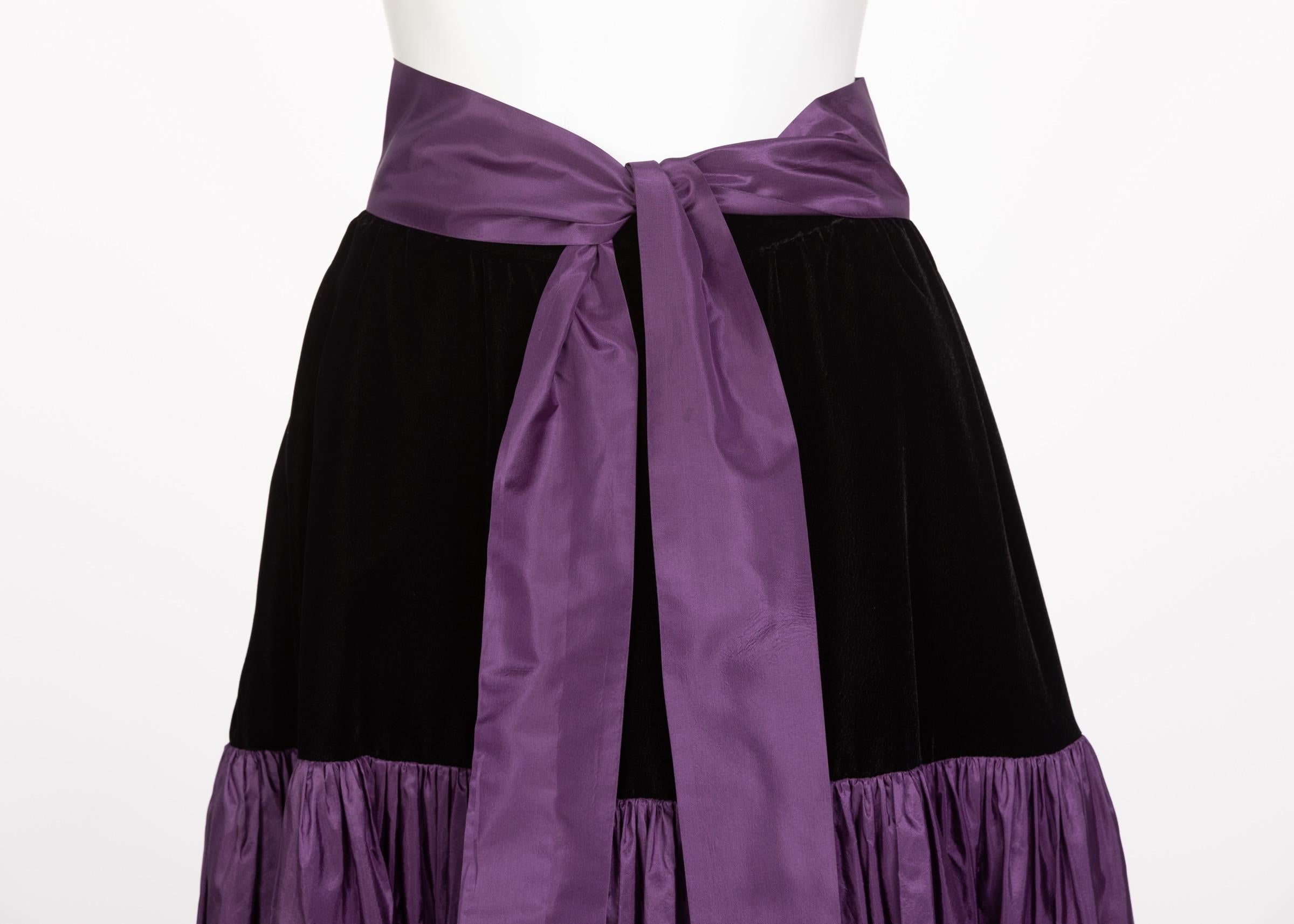 Yves Saint Laurent Skirt Russian Collection Purple Skirt YSL, 1970s In Excellent Condition For Sale In Boca Raton, FL