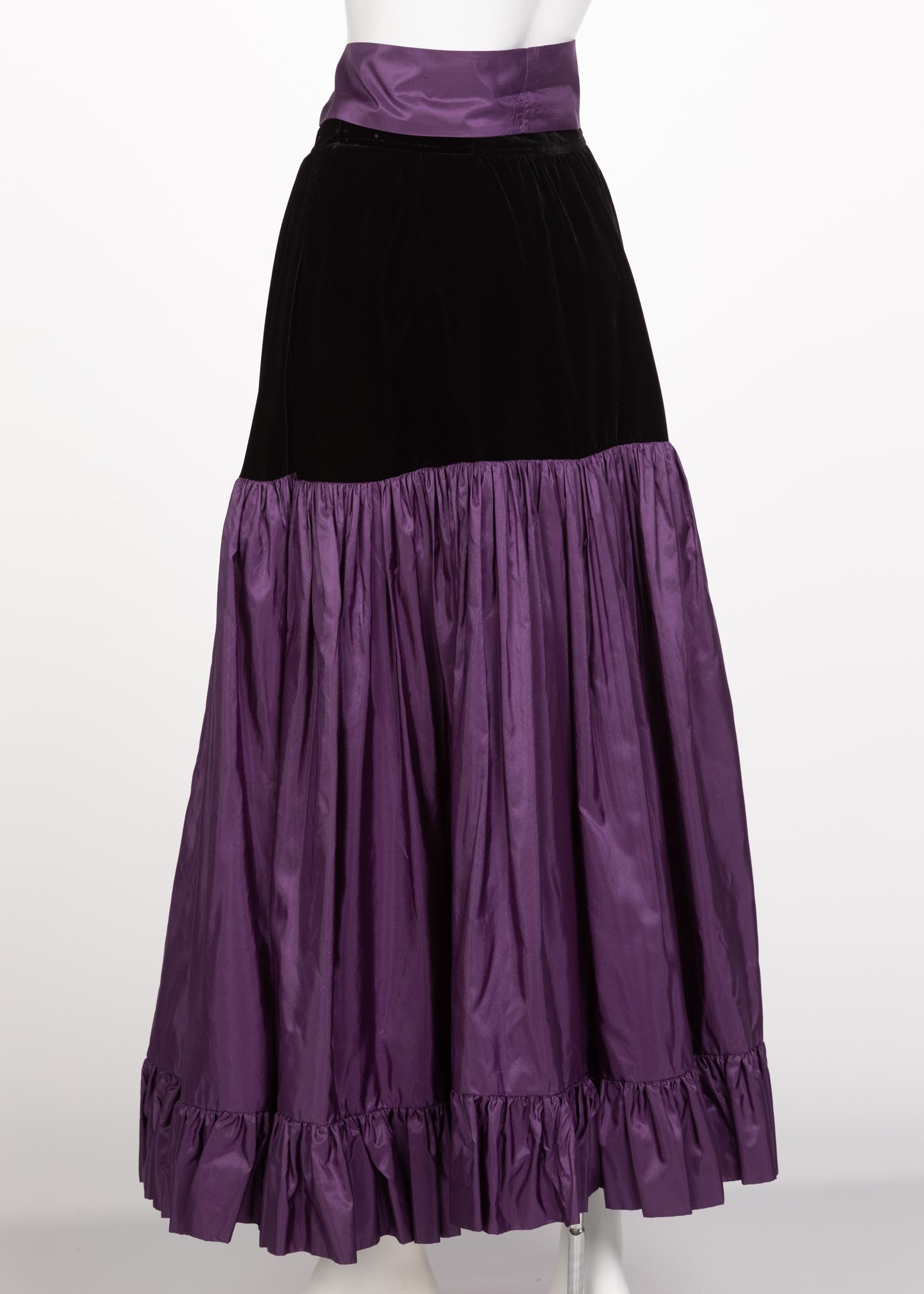 Women's or Men's Yves Saint Laurent Skirt Russian Collection Purple Skirt YSL, 1970s